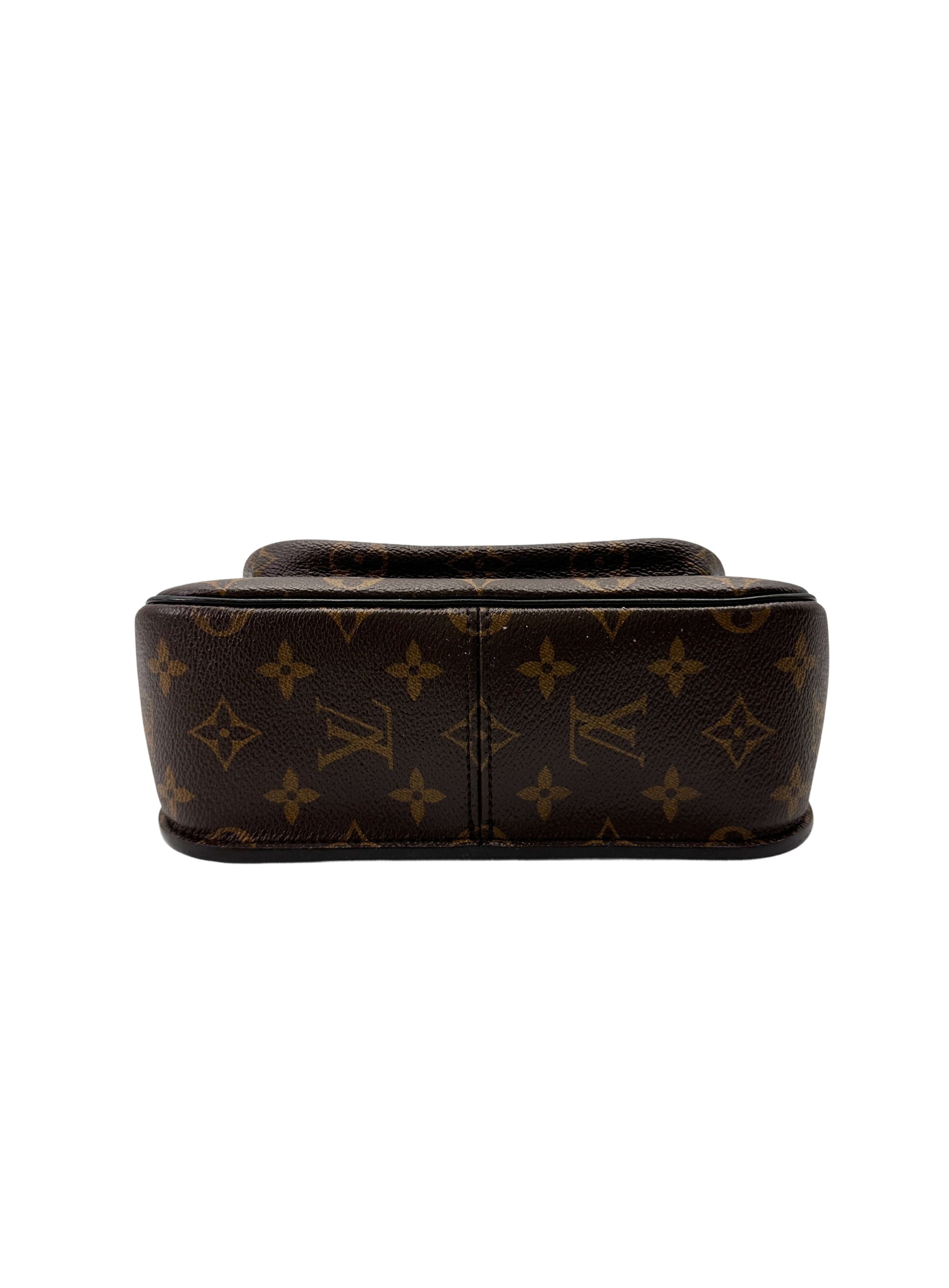 Louis Vuitton Passy Monogram Canvas Chain Shoulder Bag LV2775