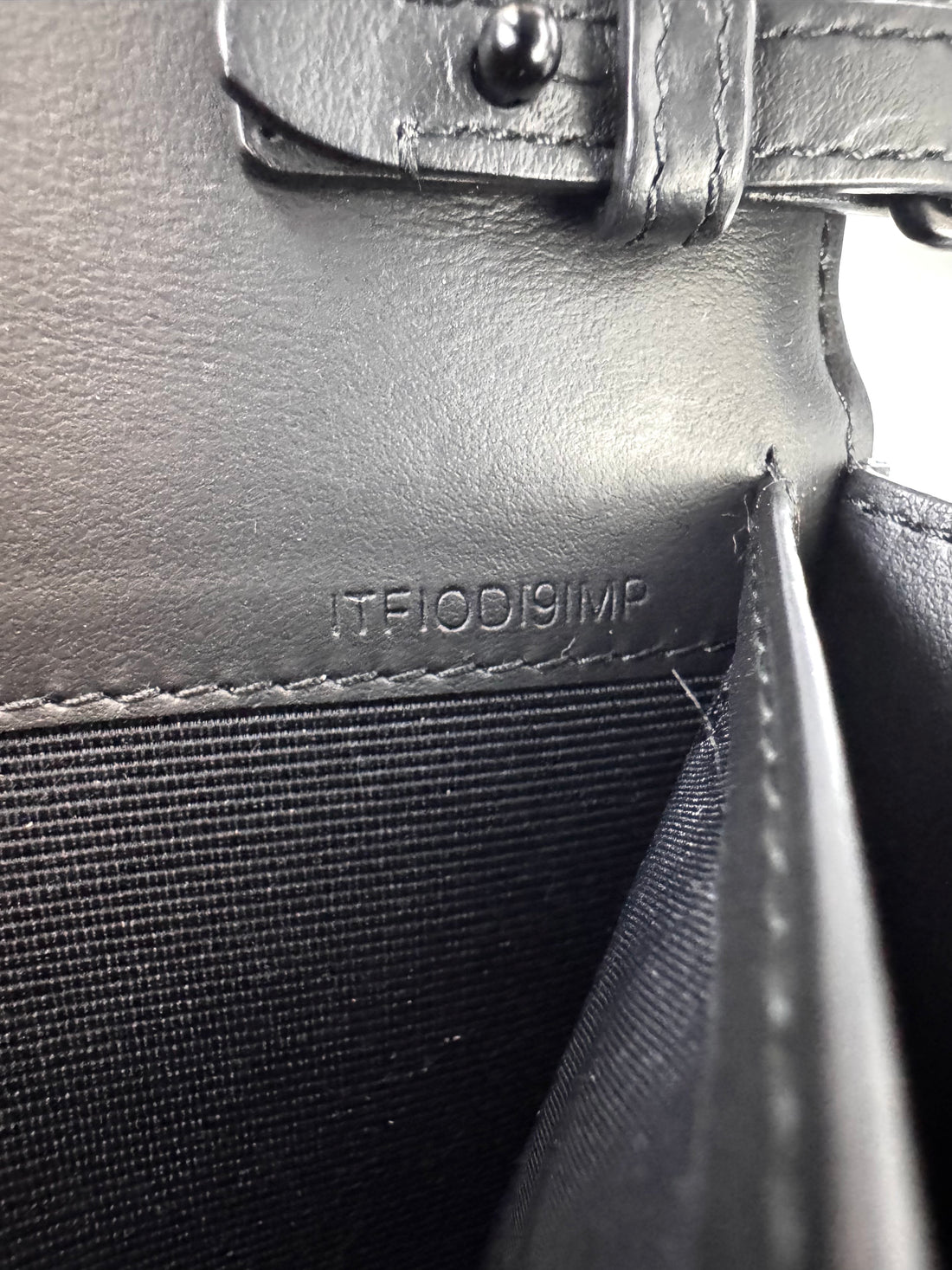 Burberry Lola Black Leather Shoulder Bag BR56