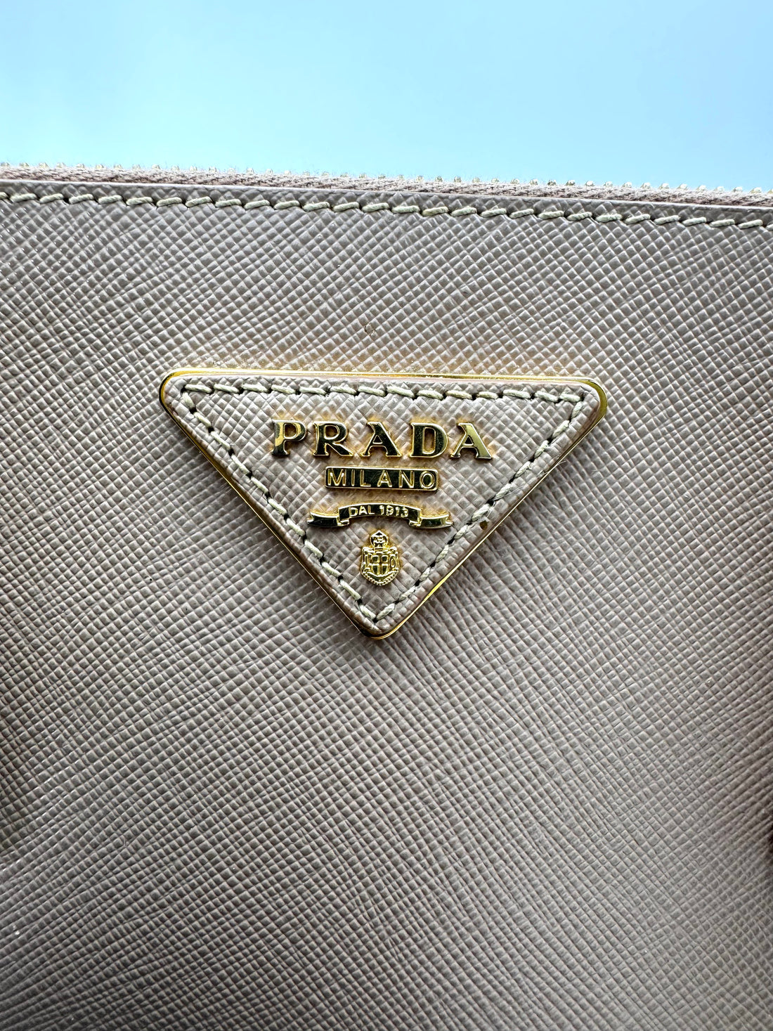 Prada Galleria Pink Saffiano Leather Small Size Handle Bag PR357