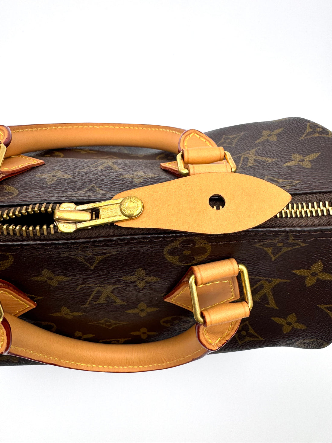 Louis Vuitton Speedy25 Monogram Canvas Handle Bag LV2790