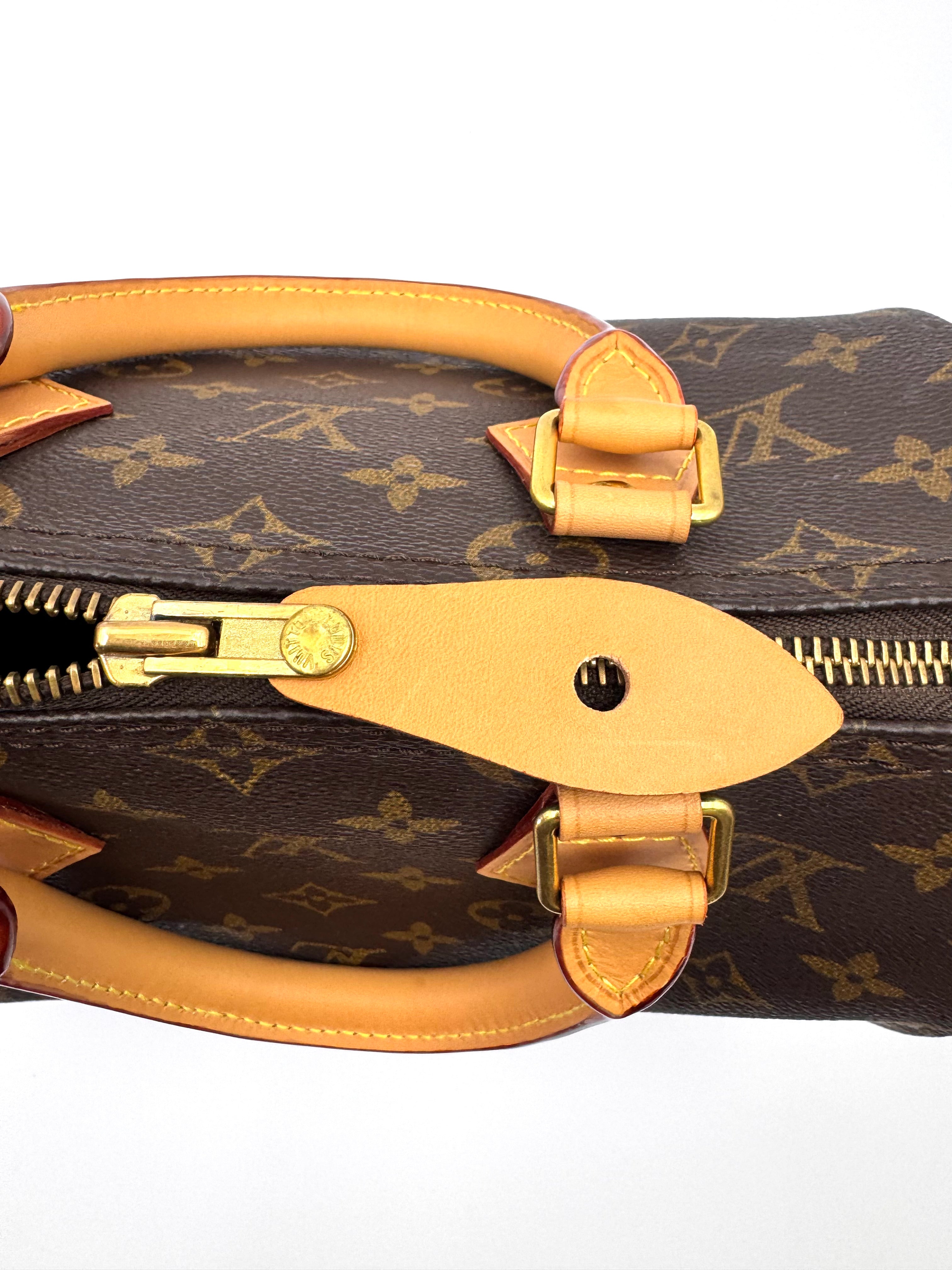 Louis Vuitton Speedy25 Monogram Canvas Handle Bag LV2791