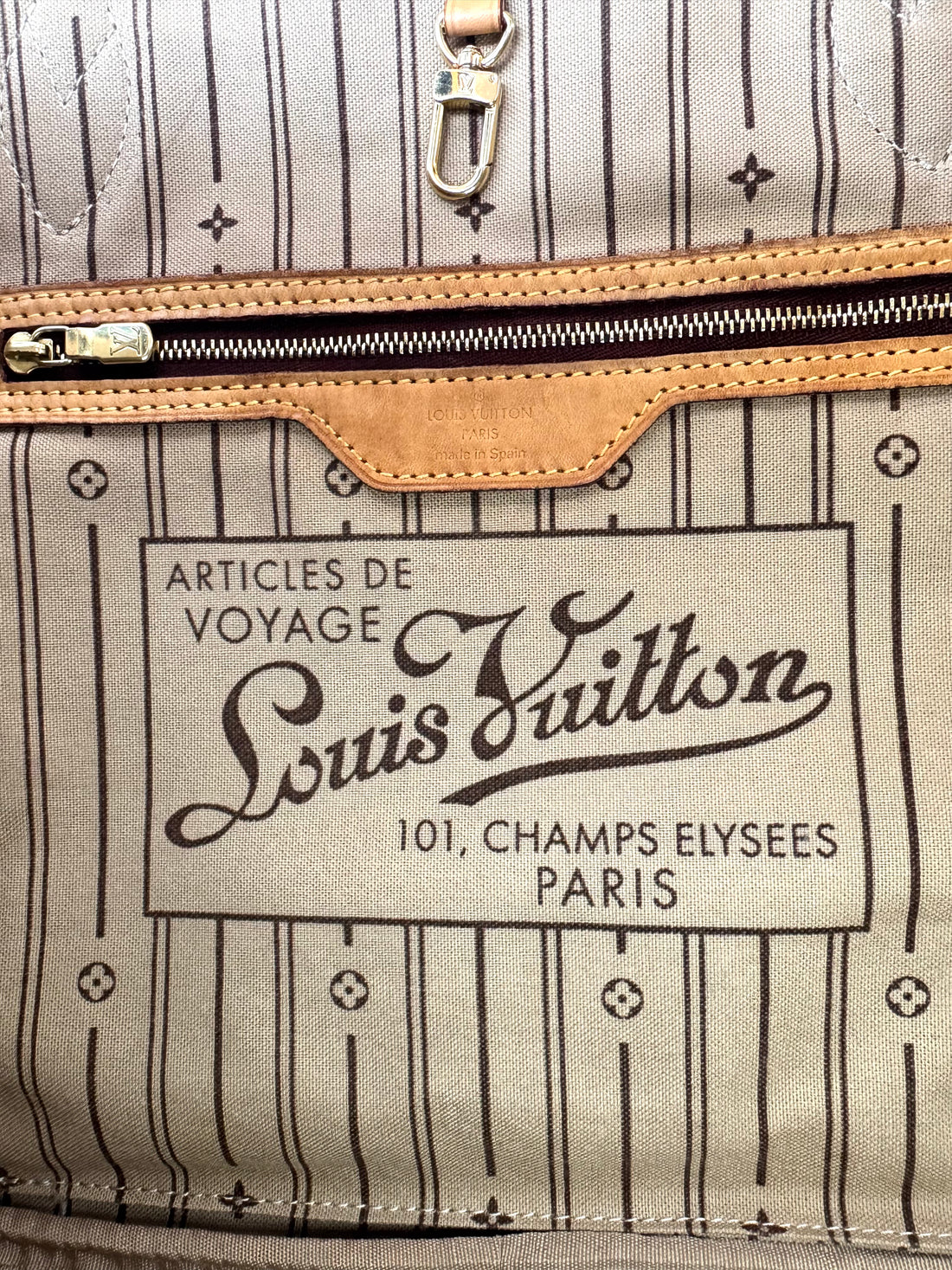 Louis Vuitton Neverfull MM Monogram Canvas Handle Bag LV2787