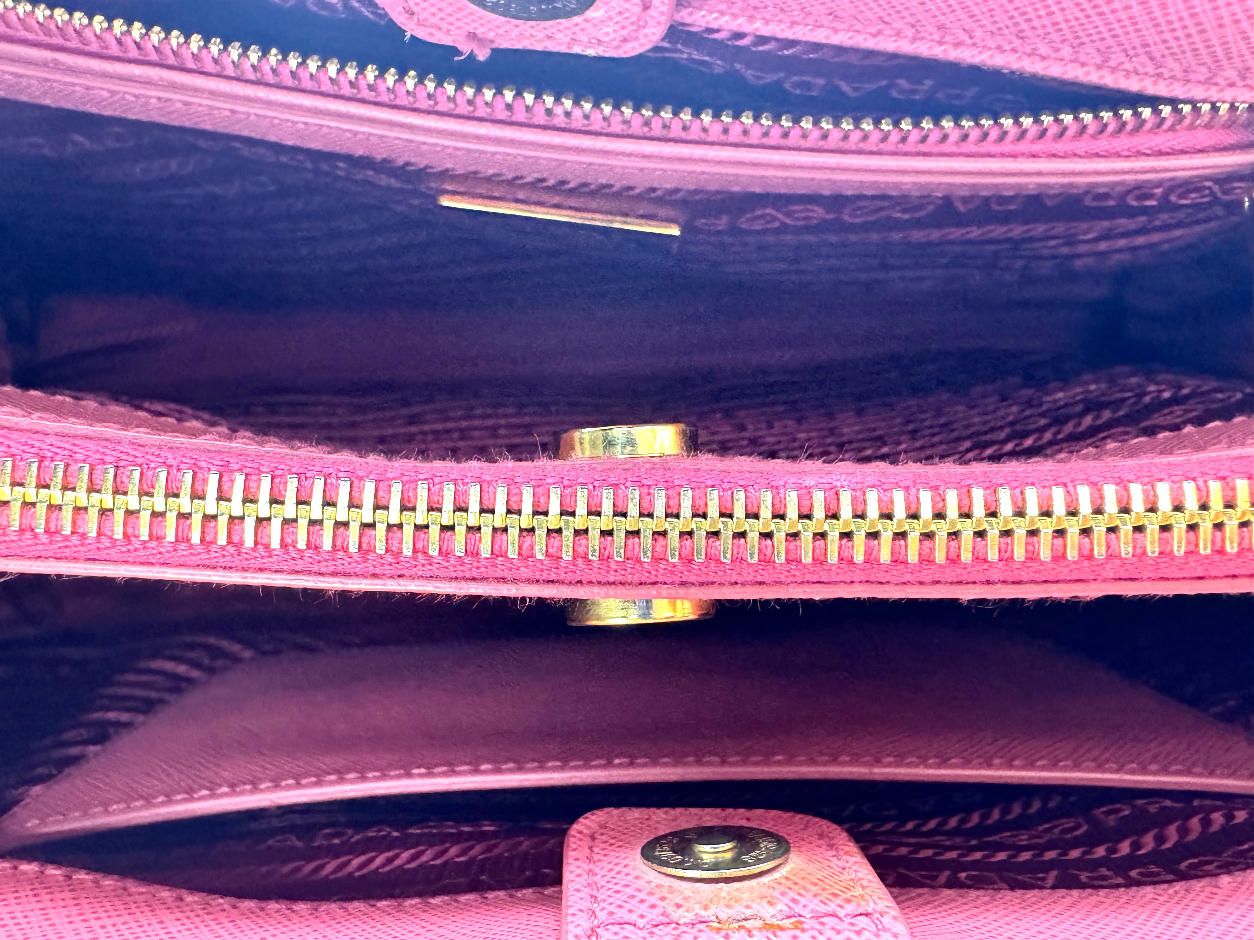 Prada Galleria Pink Saffiano Leather Medium Size Handle Bag PR354