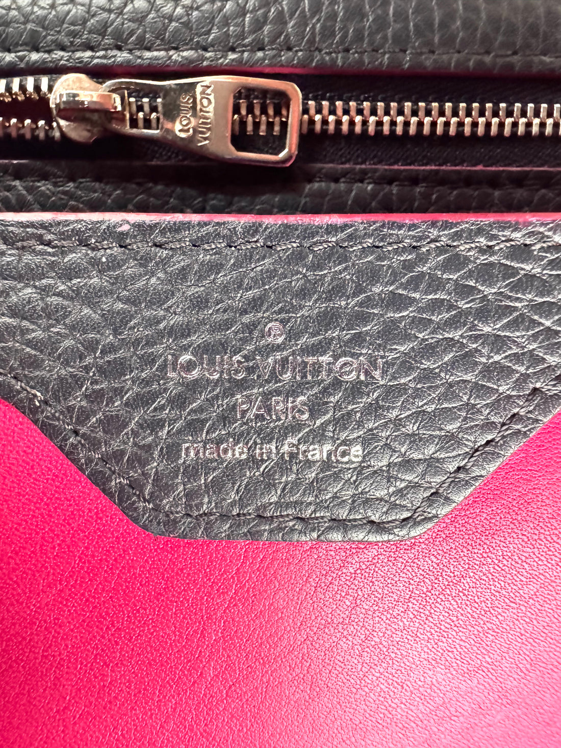 Louis Vuitton Capucines Black Leather Handle Bag LV2779
