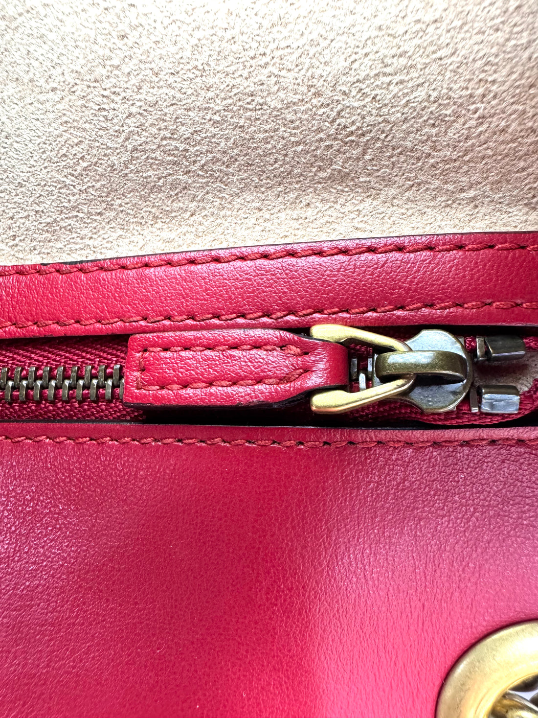Gucci GG Marmont Red Matelasse Leather Shoulder Bag GG1048