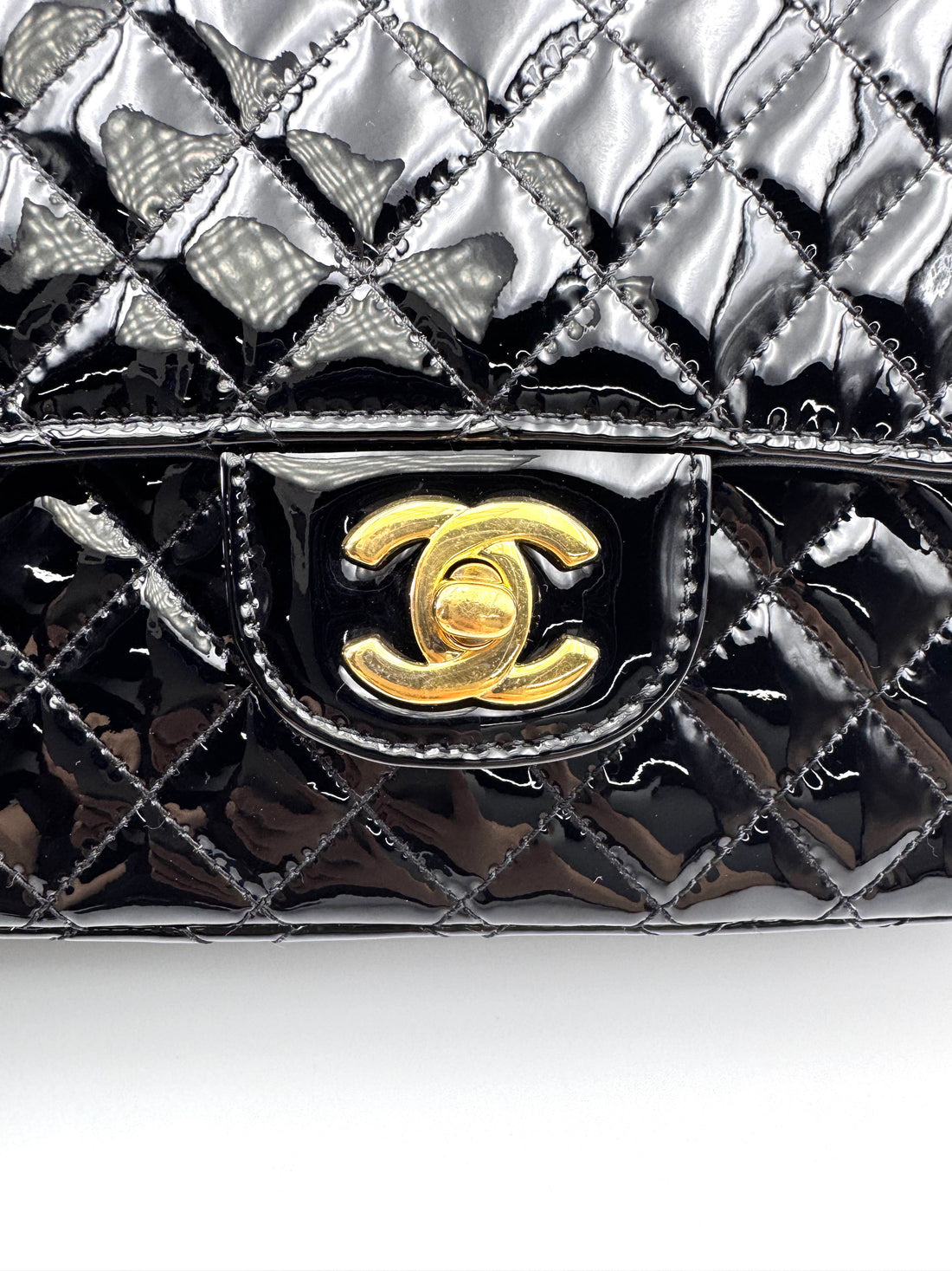 Chanel Classic Flap Black Quilted Patent Leather Medium Size Shoulder Bag With Valentine Charms(13***39) CC1992