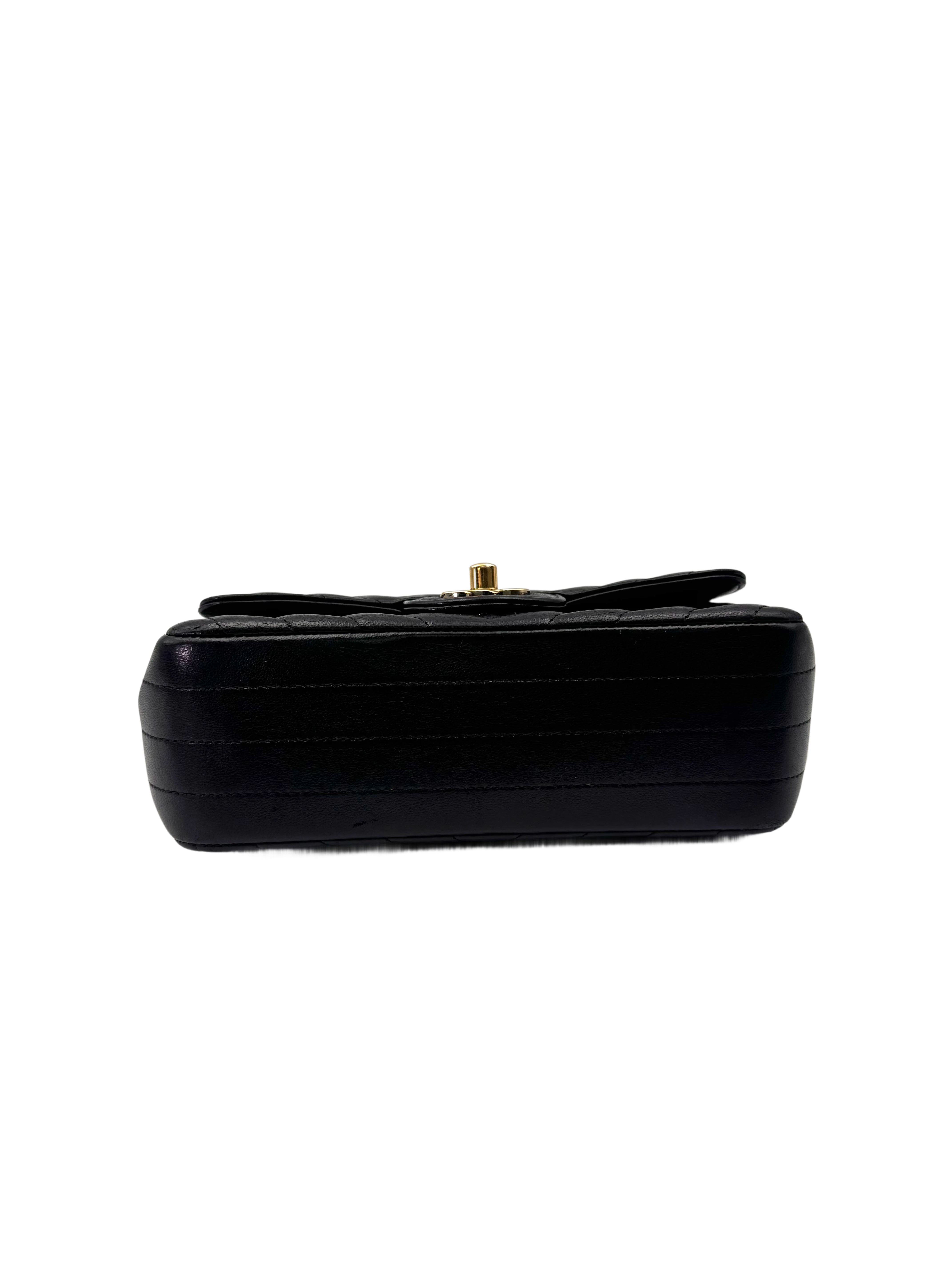 Chanel Classic Flap Black Chevron Quilted Leather Shoulder Bag With Gold Buckle(24***03) CC1993
