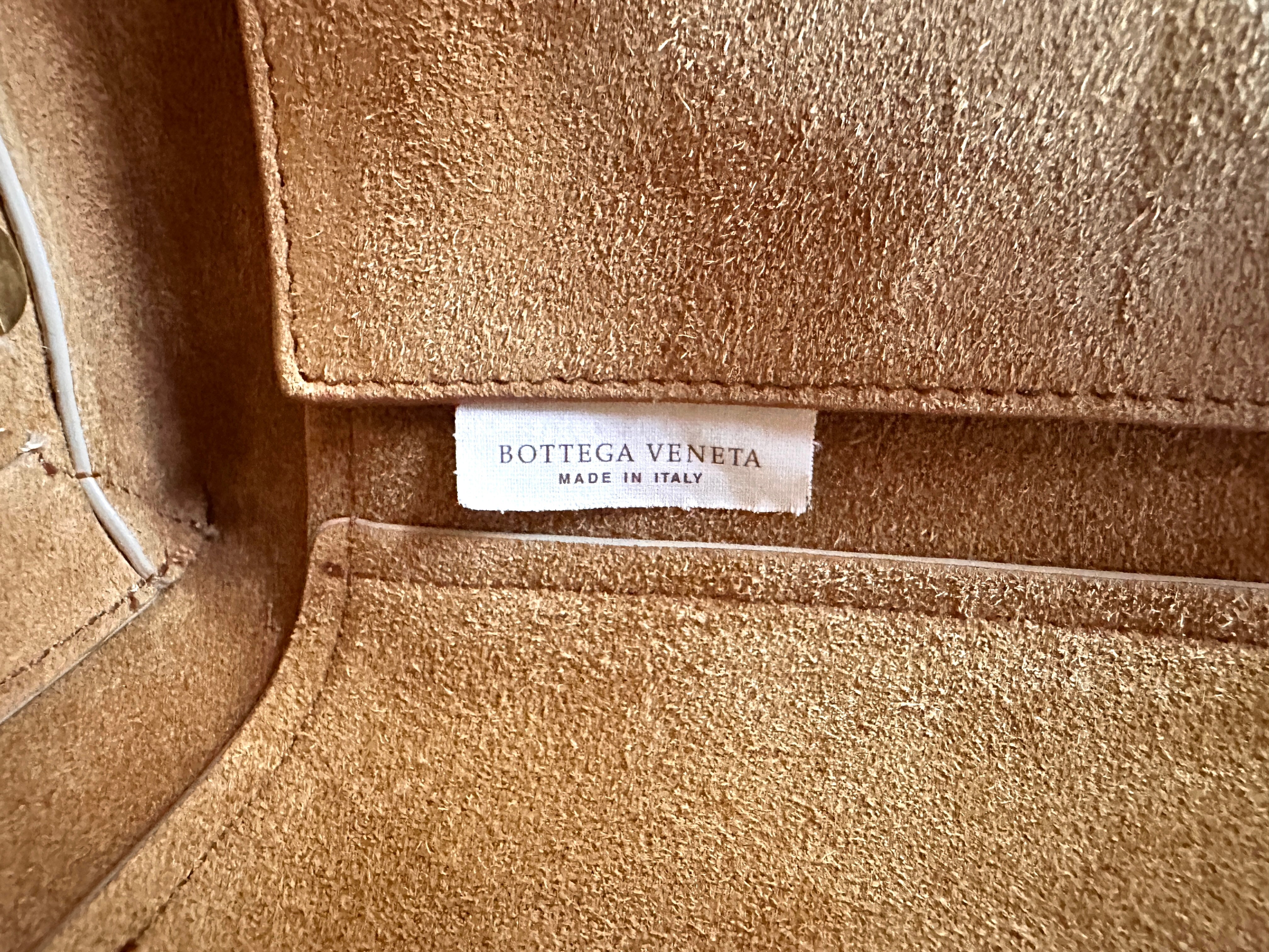 Bottega Veneta Arco White Leather Tote Handle Bag BV130