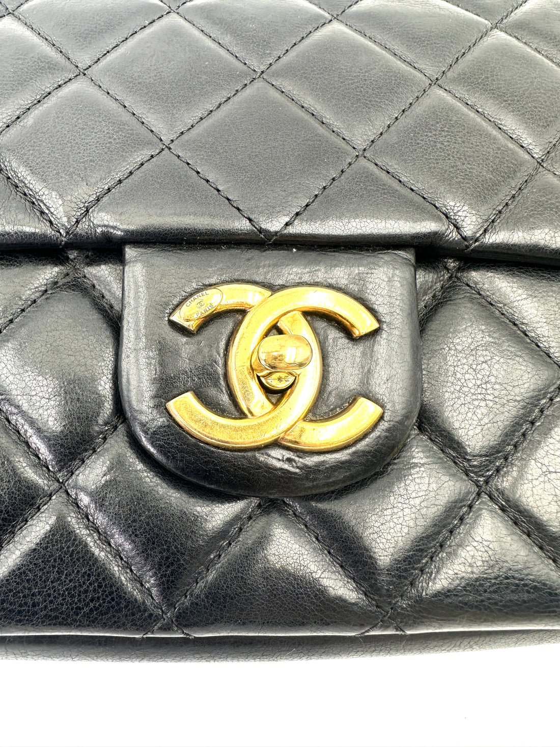 Chanel 13K Classic Flap Black Quilted Leather Shoulder Bag With Gold Buckle(17***61) IRIS228