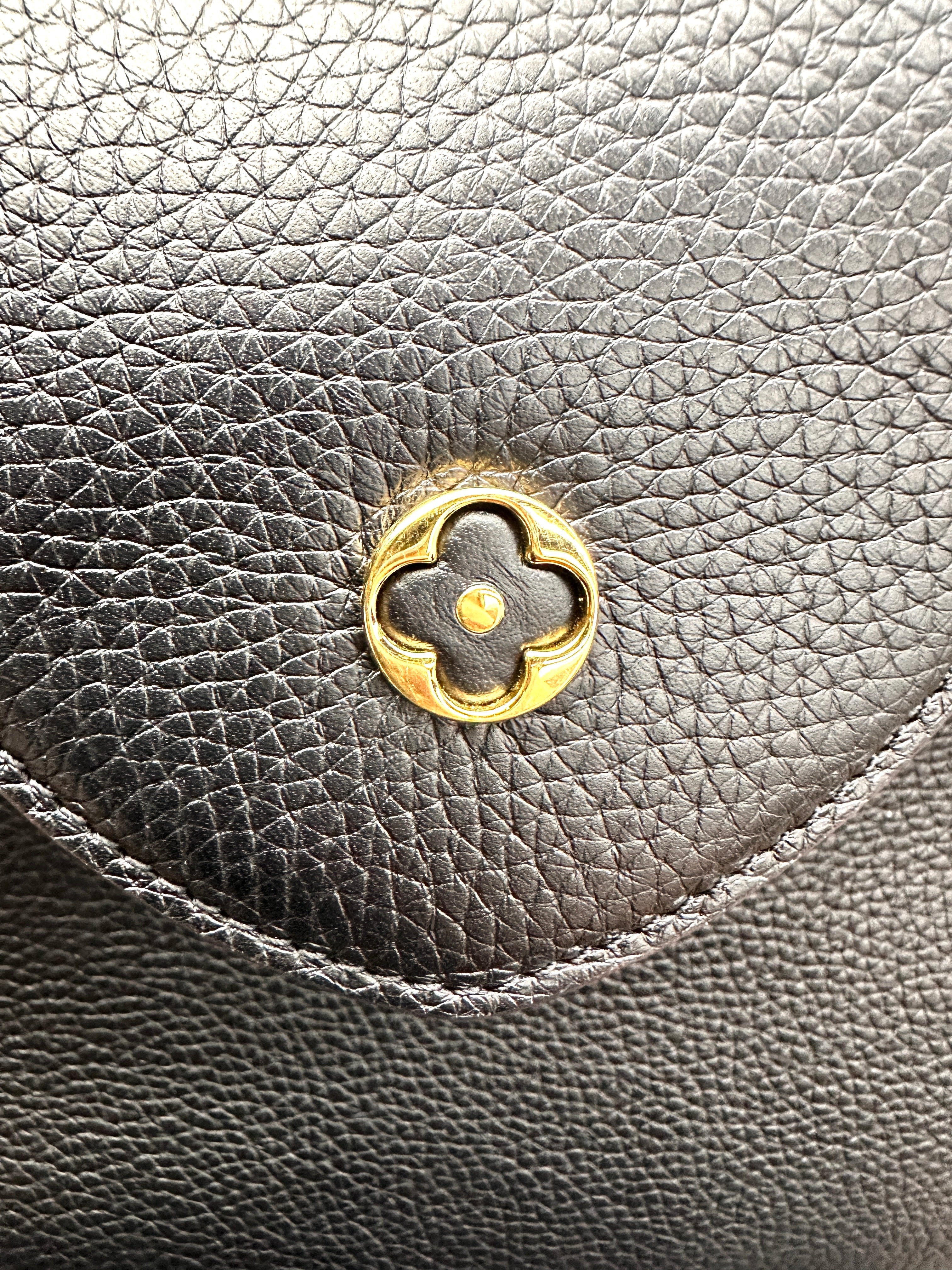 Louis Vuitton Capucines GM Black Leather Handle Bag LV2792