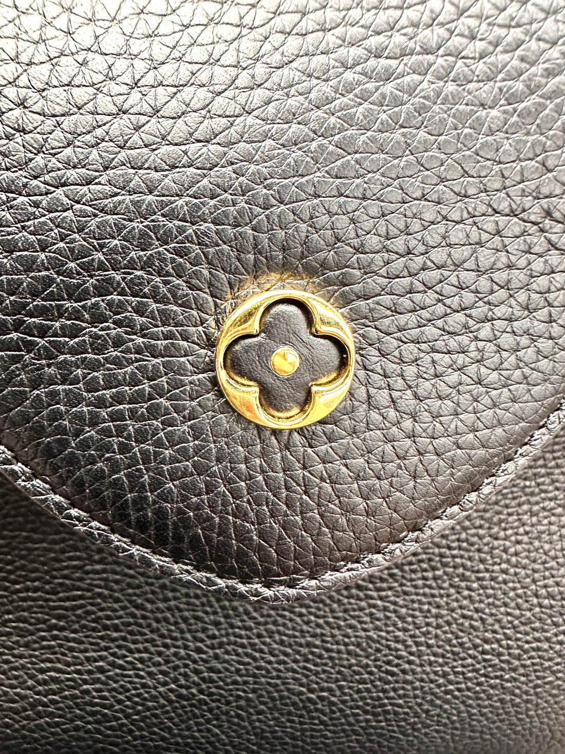 Louis Vuitton Capucines GM Black Leather Handle Bag LV2792