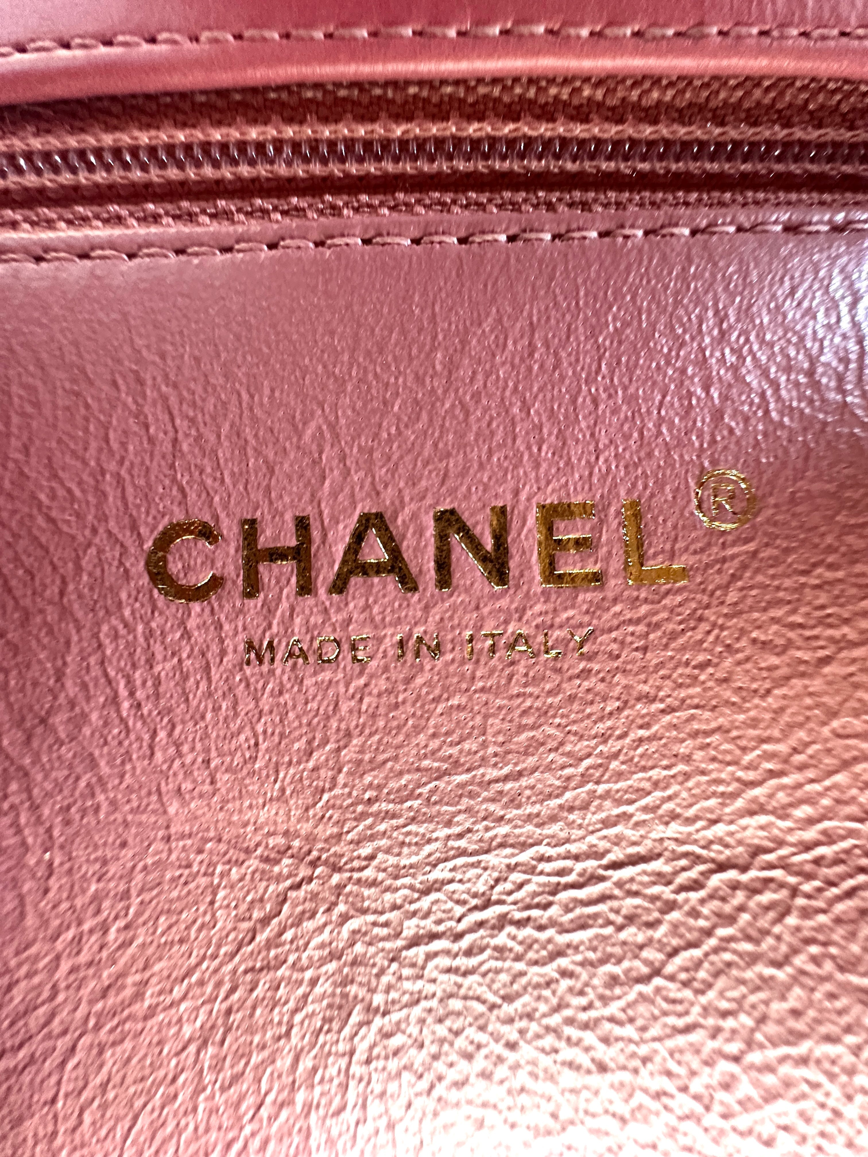 Chanel CoCo Handle Pink Chevron Quilted Calfskin Medium Size Shoulder Bag(25***39) CC1998