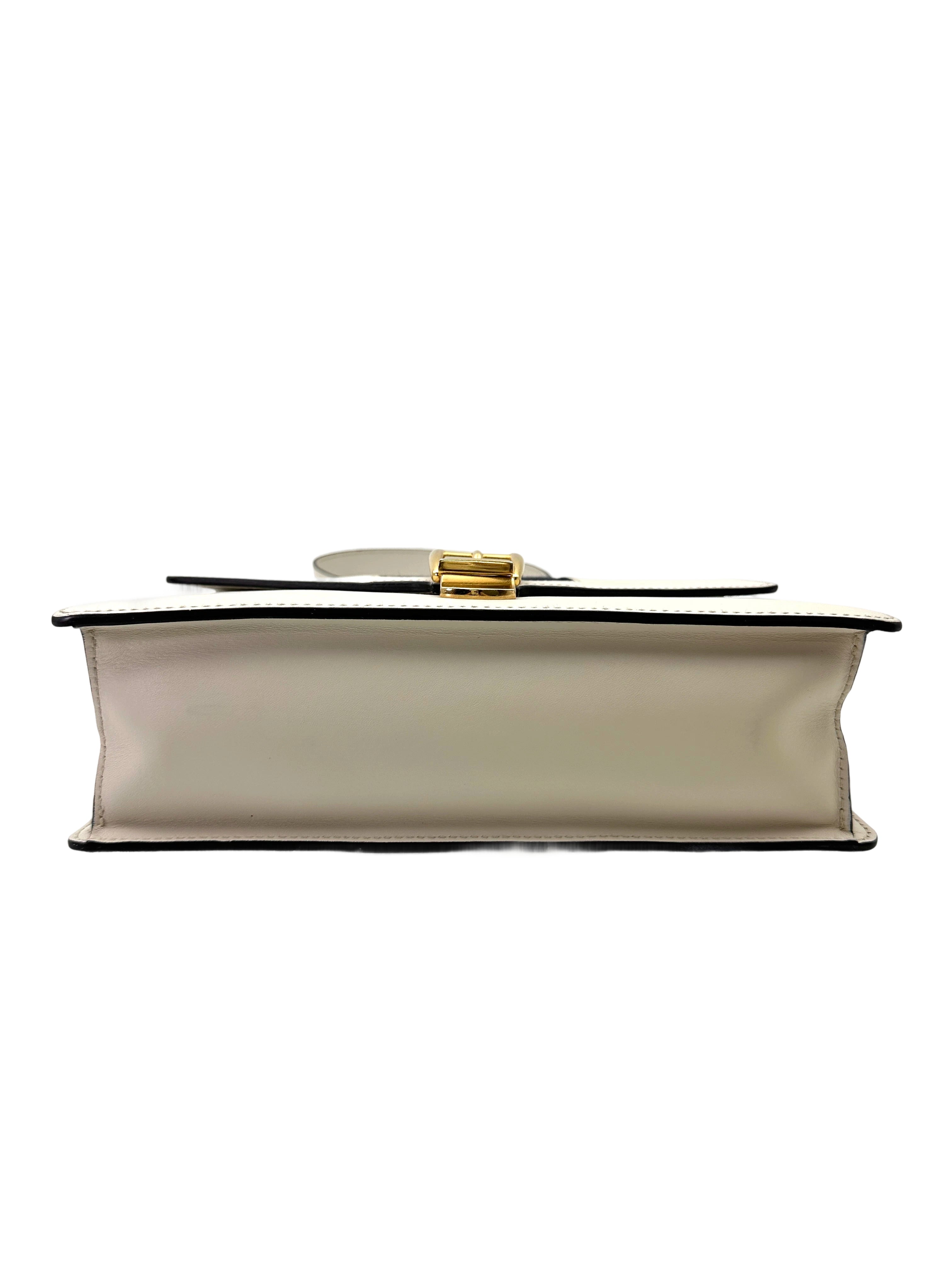 Gucci Sylvie White Leather Medium Size Shoulder Bag GG1078