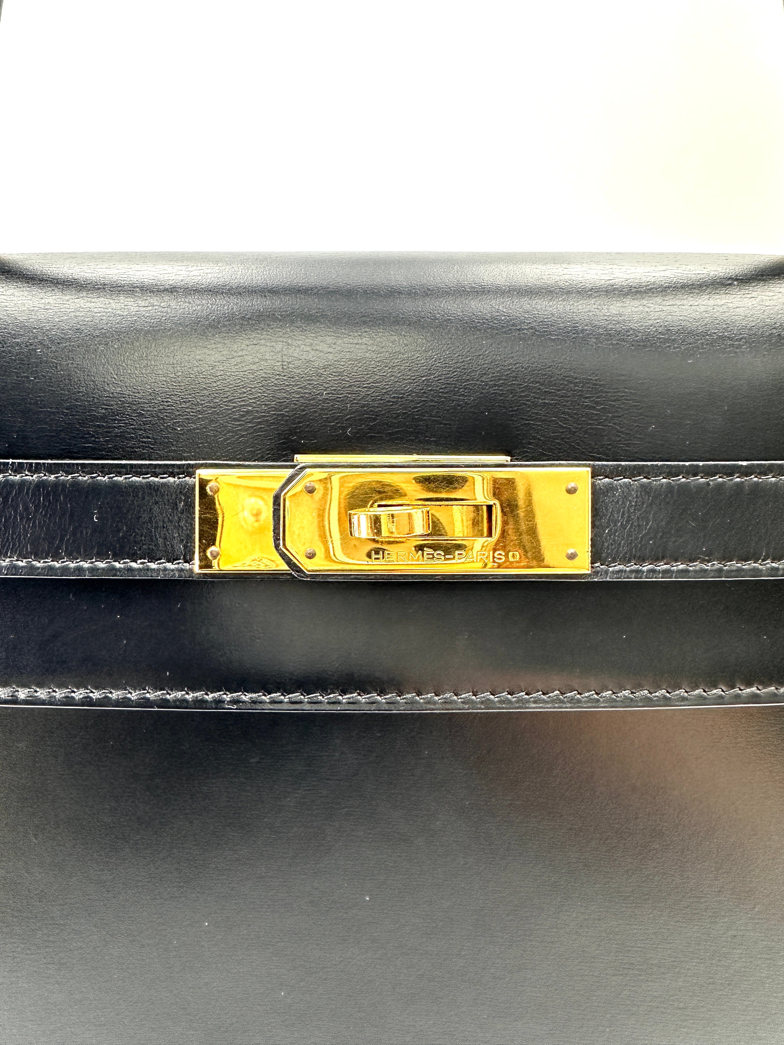 Hermes Kelly Black Leather Top Handle Bag HR110-1