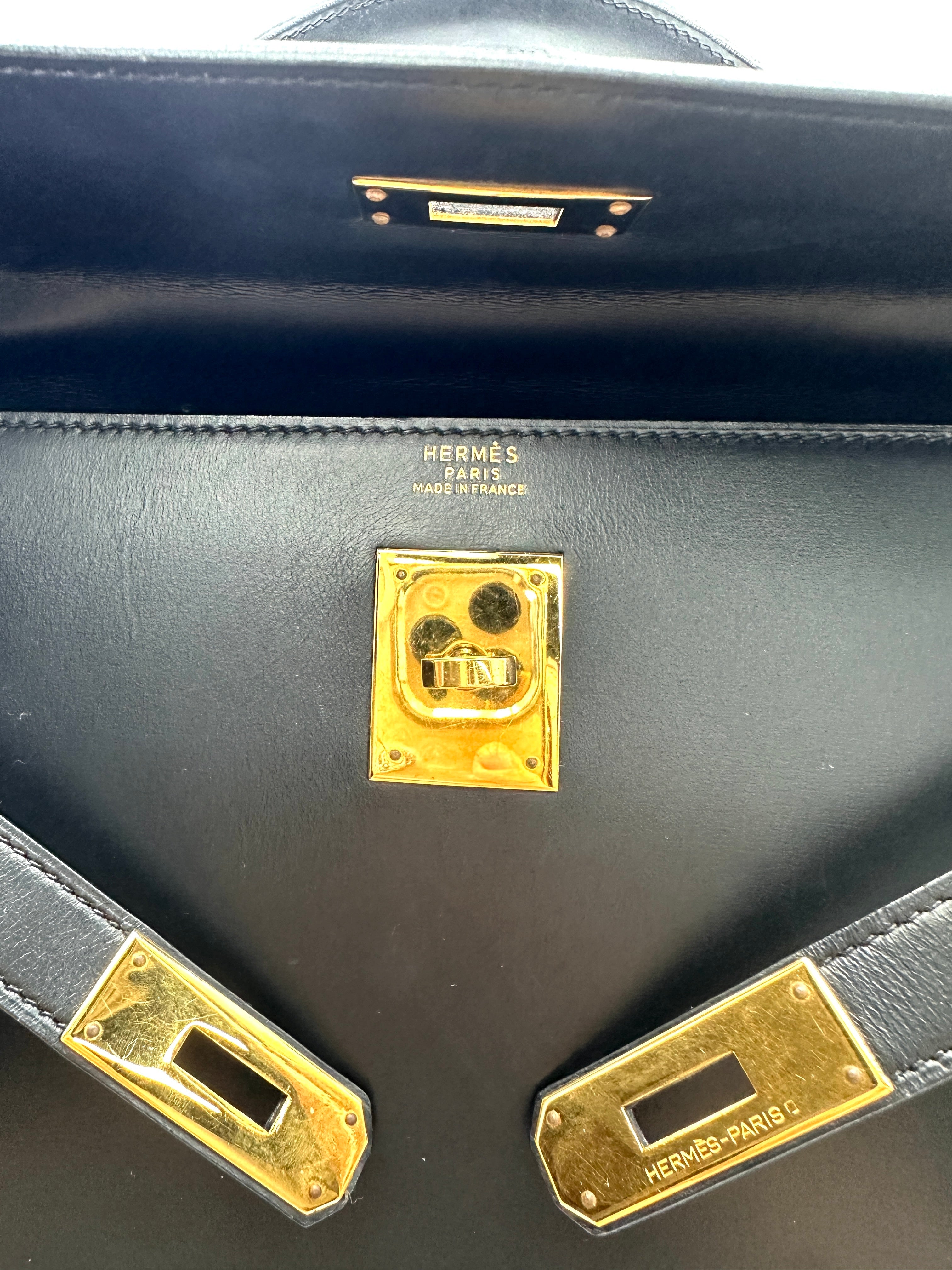 Hermes Kelly Black Leather Top Handle Bag HR110-1