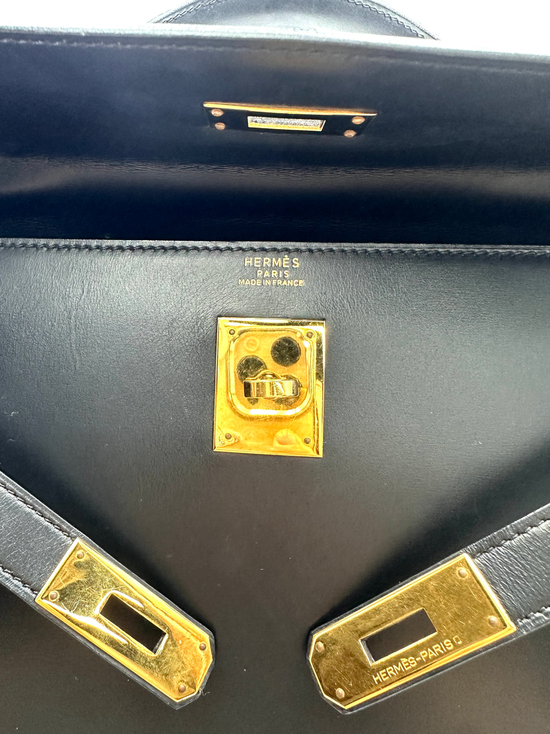 Hermes Kelly Black Leather Top Handle Bag HR110-1