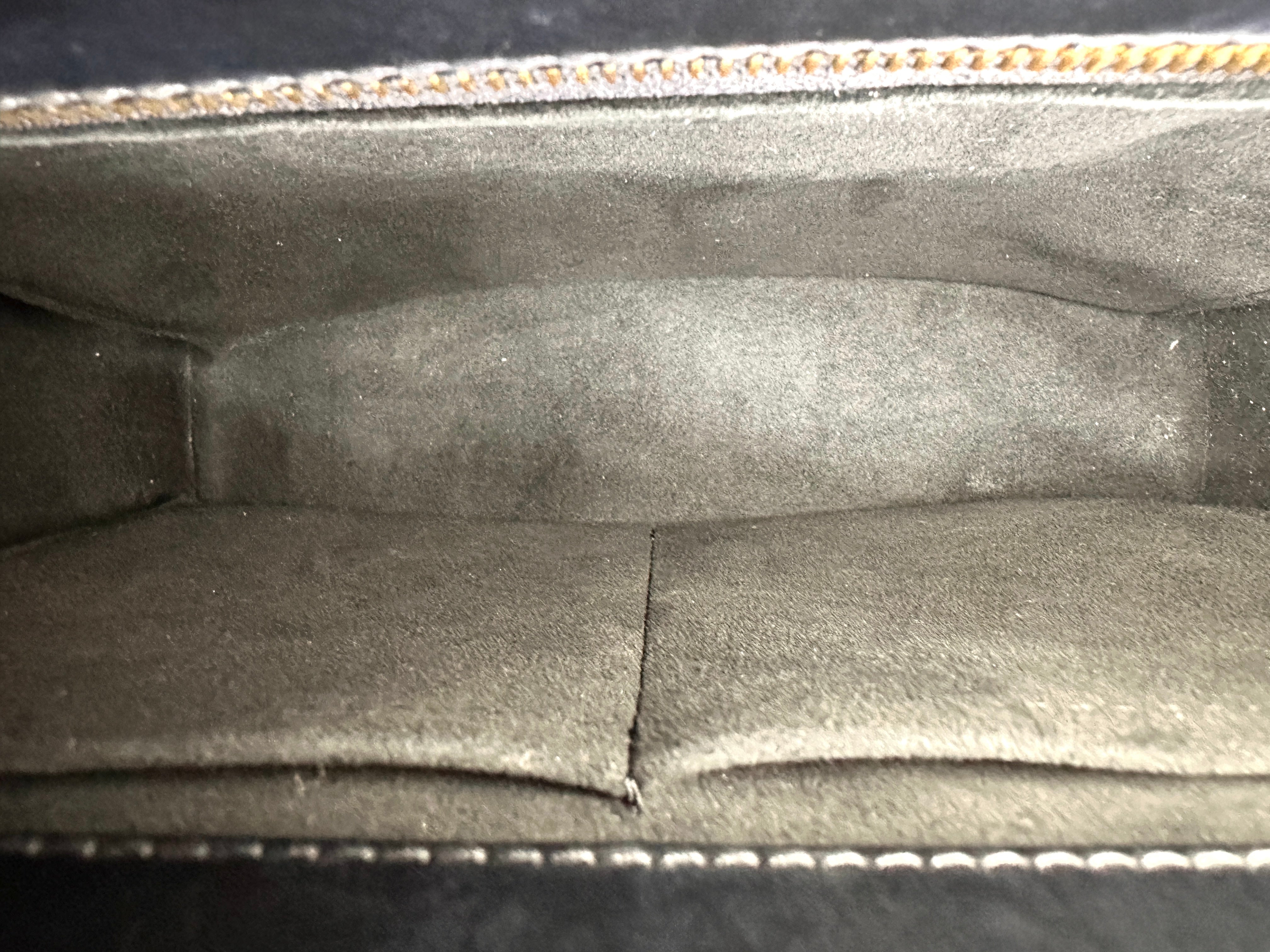 Louis Vuitton Phenix Monogram Canvas Handle Bag LV2795