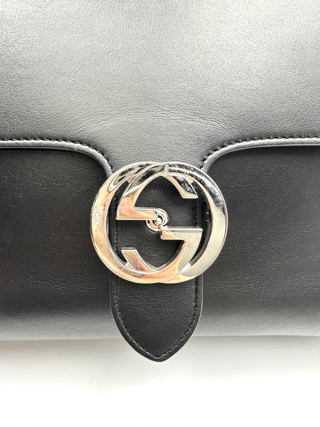 Gucci Interlocking Black Leather Shoulder Bag GG1058