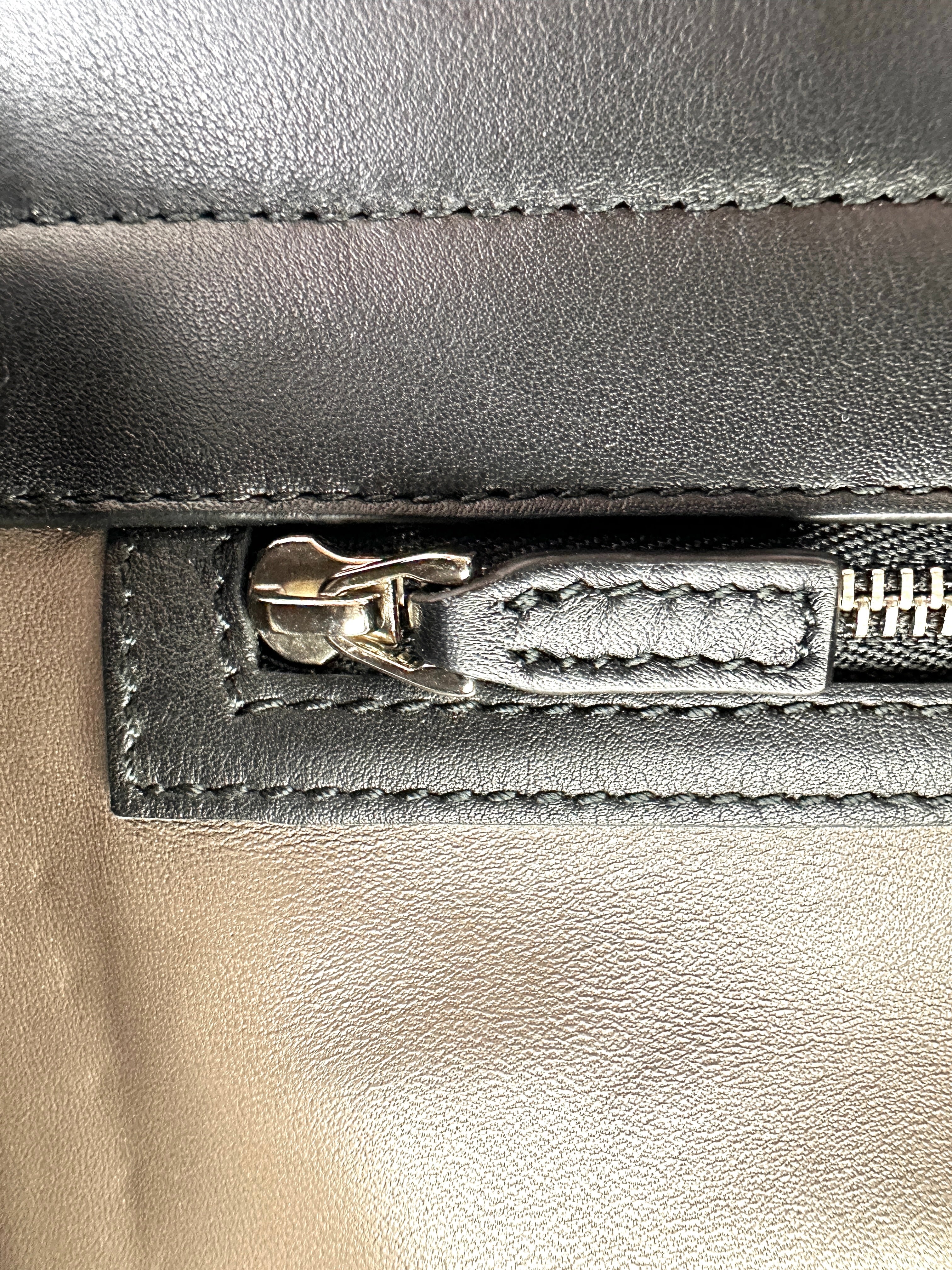 Gucci Interlocking Black Leather Shoulder Bag GG1058