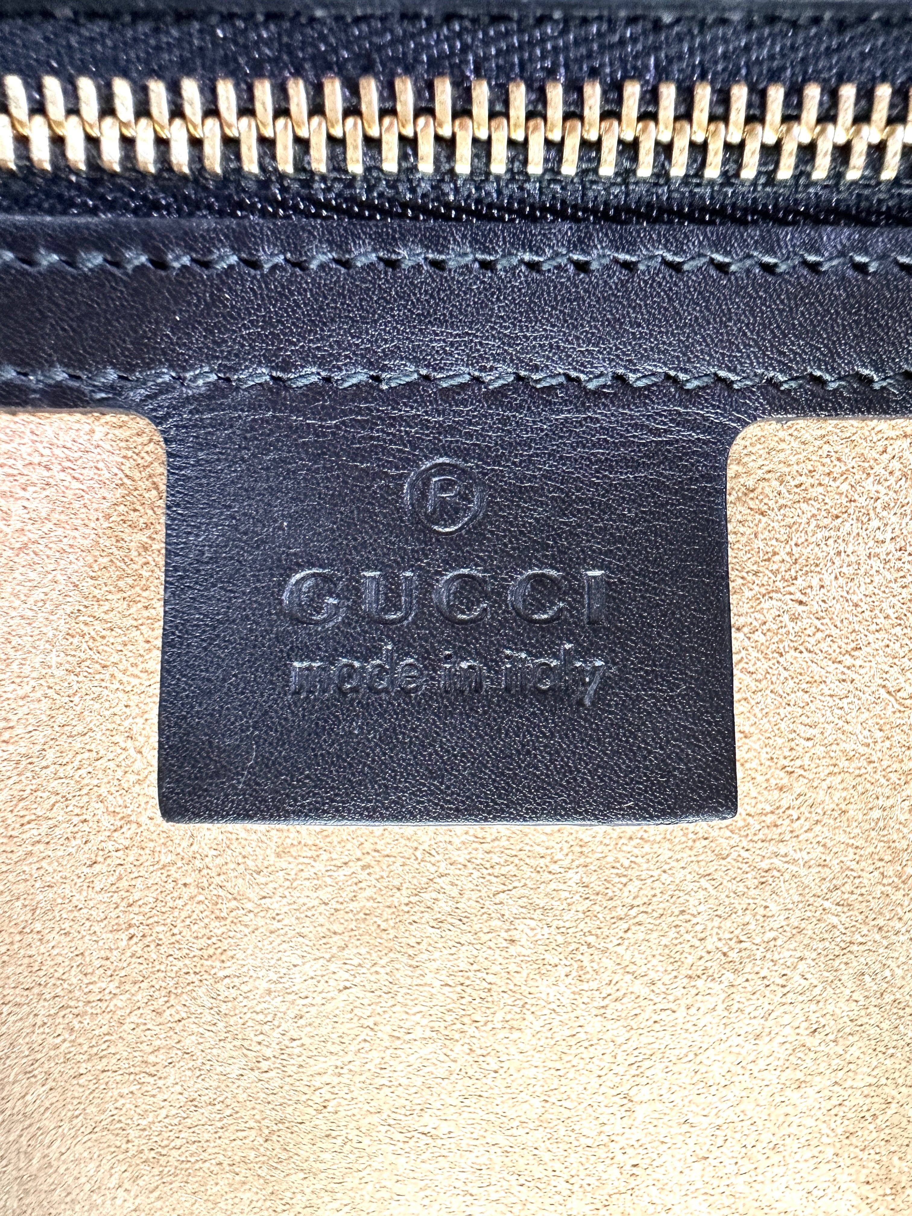Gucci Sylvie Black Leather Shoulder Bag GG1061