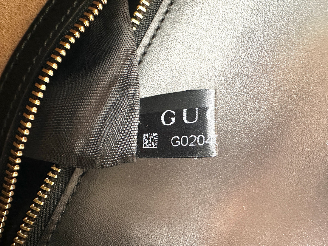 Gucci Sylvie Black Leather Shoulder Bag GG1061