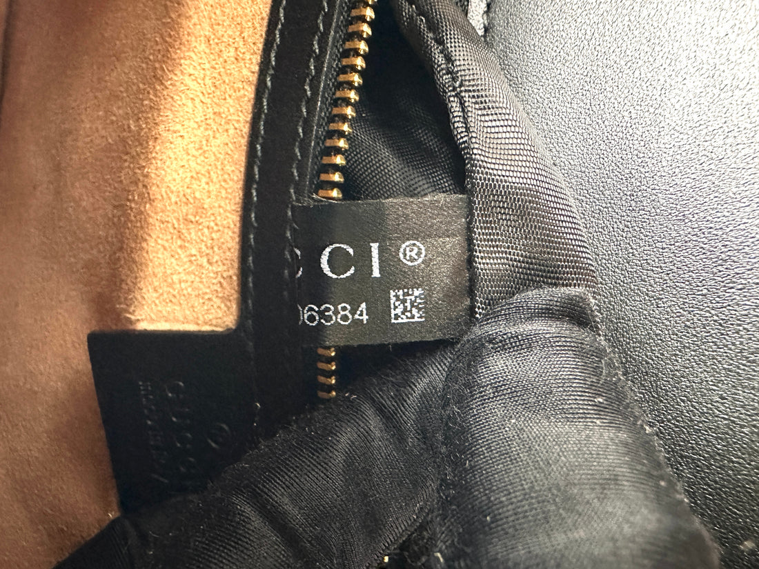 Gucci Sylvie Black Leather Shoulder Bag GG1061