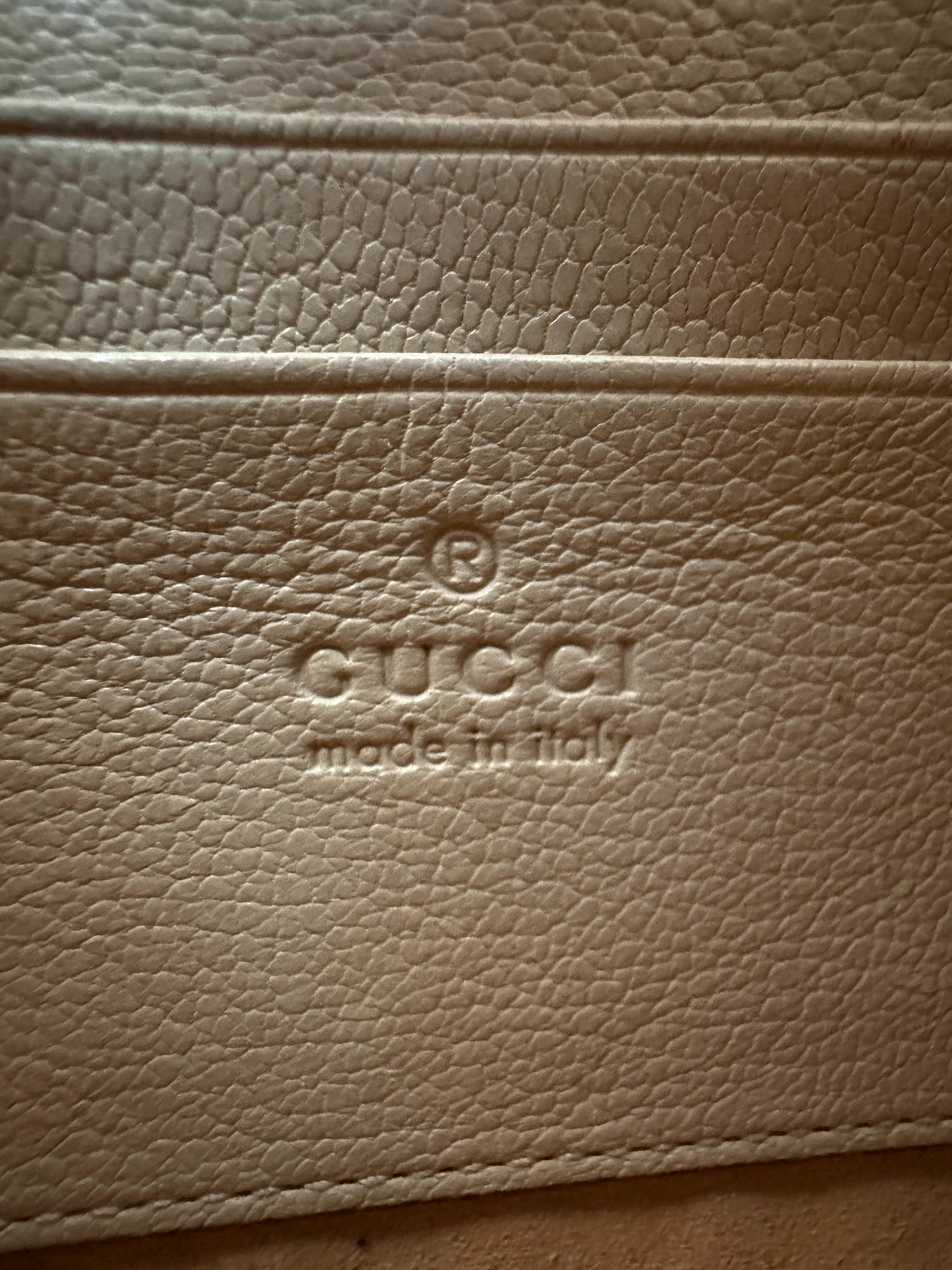 Gucci Aphrodite White Leather Shoulder Bag GG1073