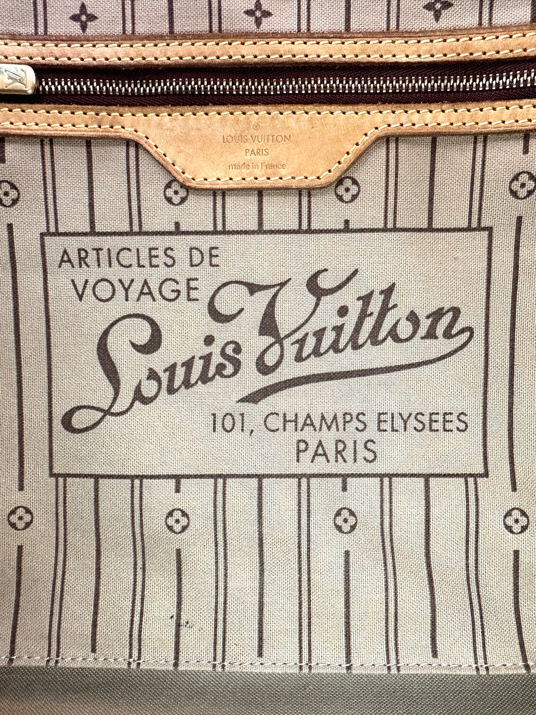 Louis Vuitton Neverfull MM Monogram Canvas Handle Bag LV2802