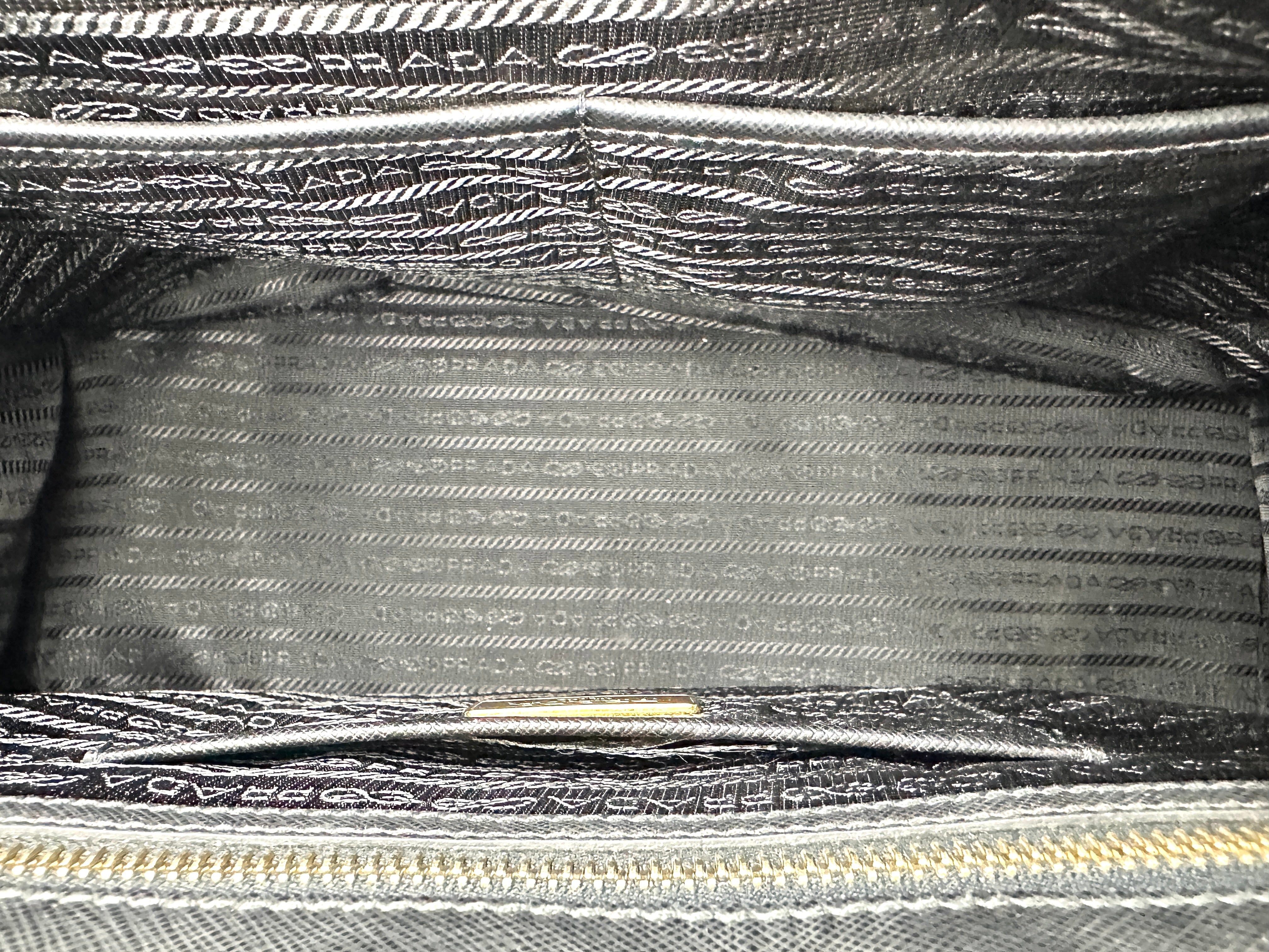 Prada Galleria Black Saffiano Leather Large Size Handle Bag PR363