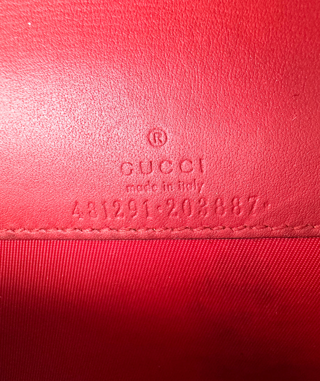 Gucci Cherry GG Supreme Chain Shoulder Bag GG1067