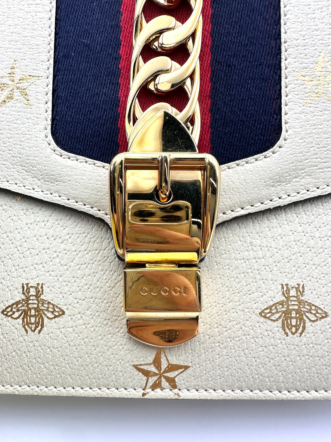 Gucci Sylvie Bee Star White Leather Medium Size Shoulder Bag GG1082