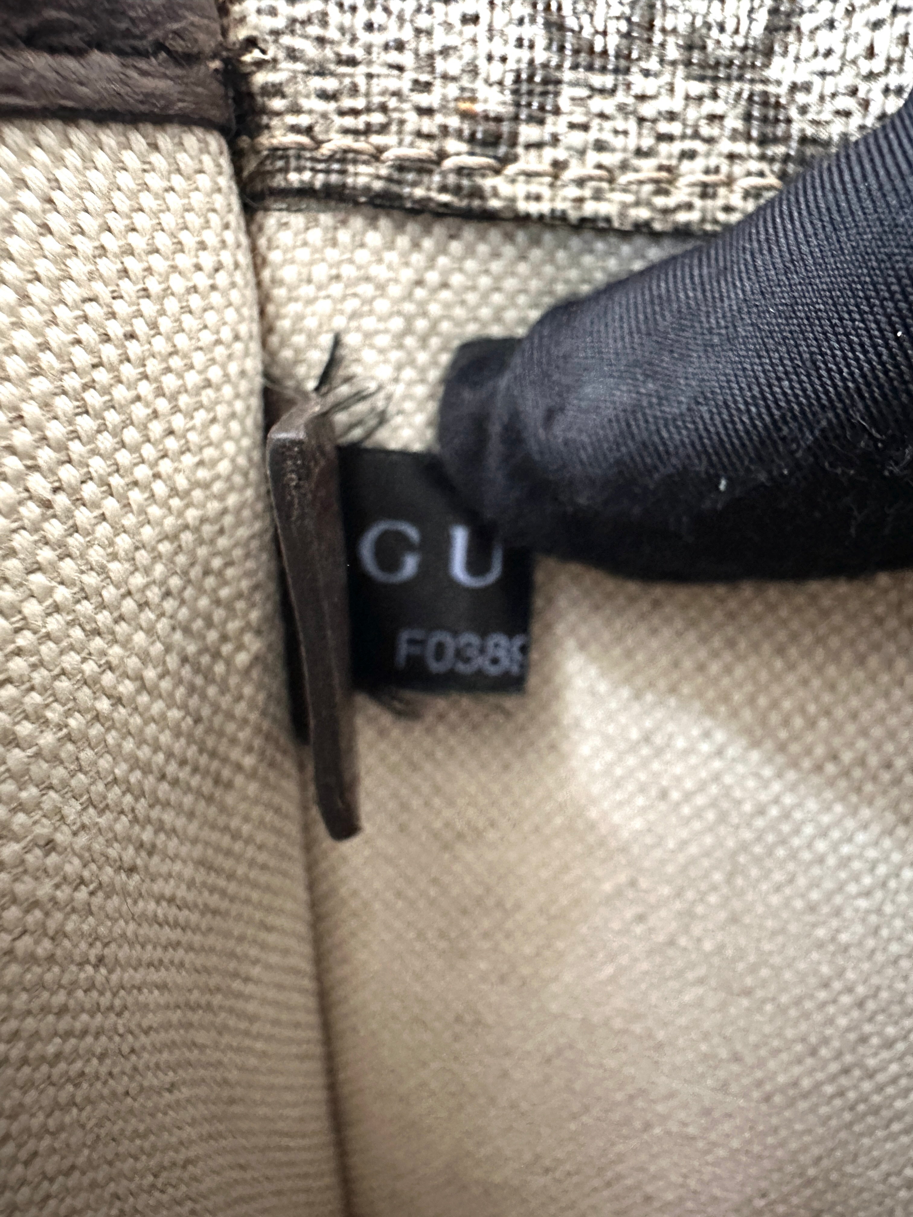 Gucci Neo GG Supreme Canvas Belt Bag GG1068