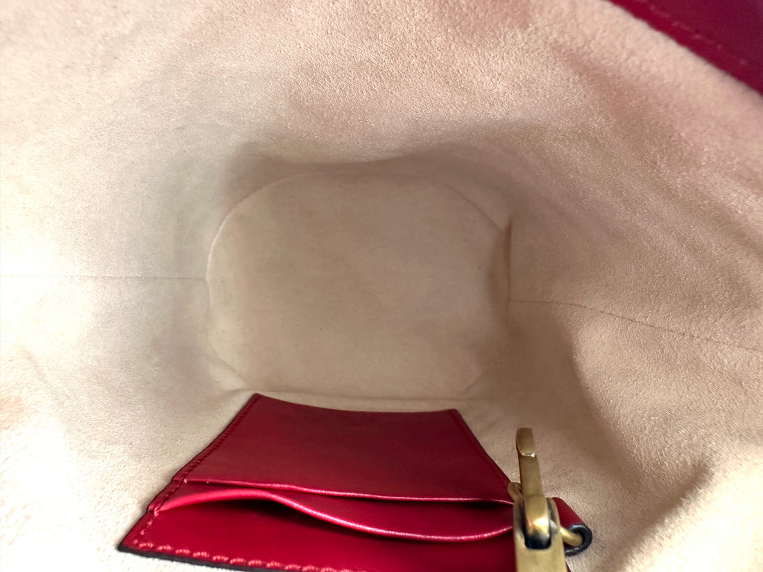 Gucci GG Marmont Red Matelasse Leather Mini Bucket Bag GG1069
