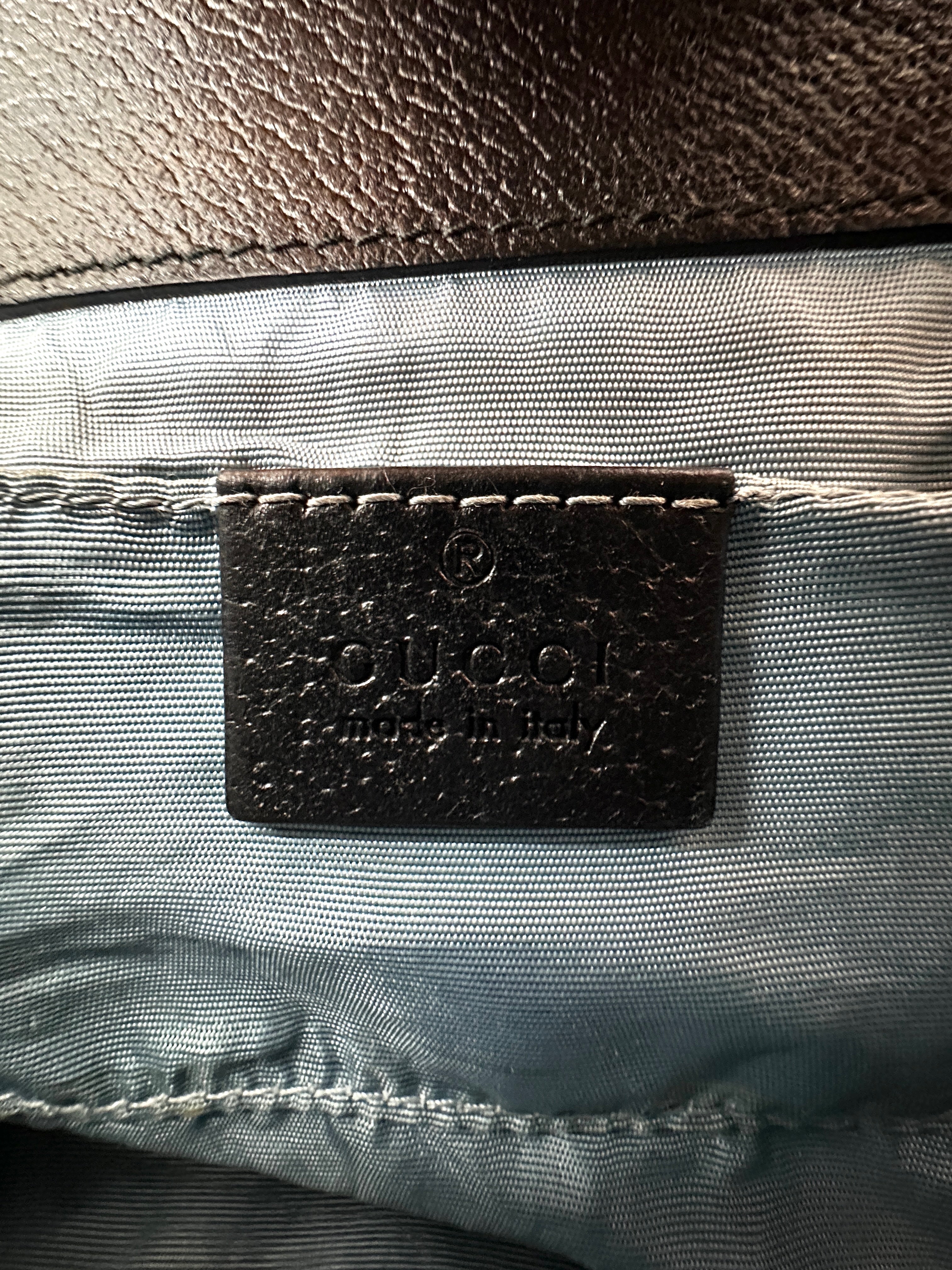 Gucci Padlock Bee Star Black Leather Shoulder Bag GG1071