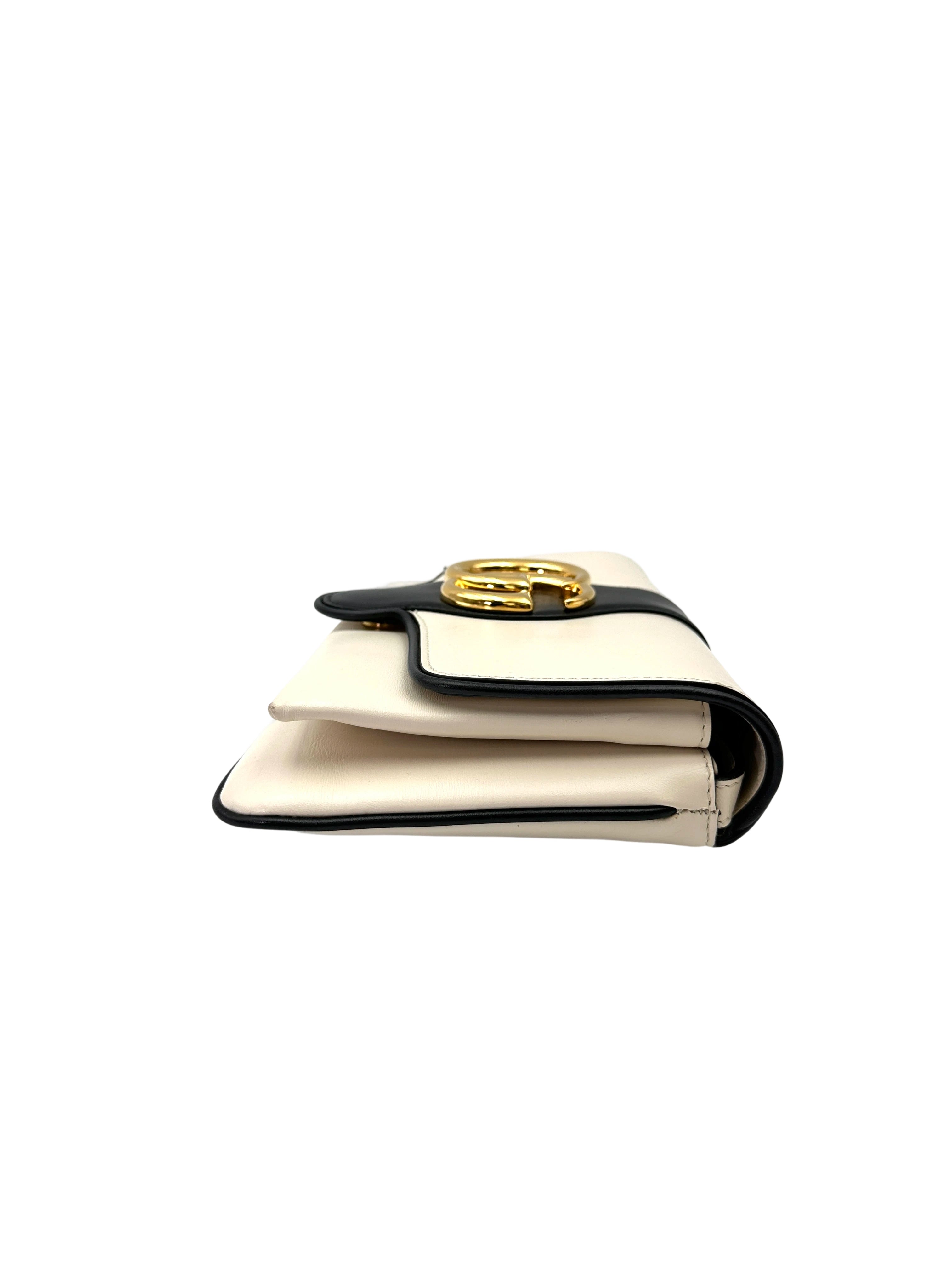 Gucci Arli White/Black Leather Shoulder Bag GG1070