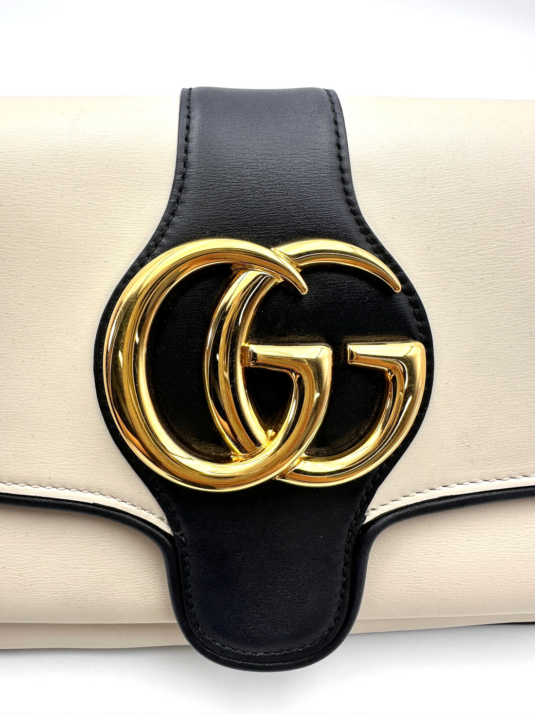 Gucci Arli White/Black Leather Shoulder Bag GG1070