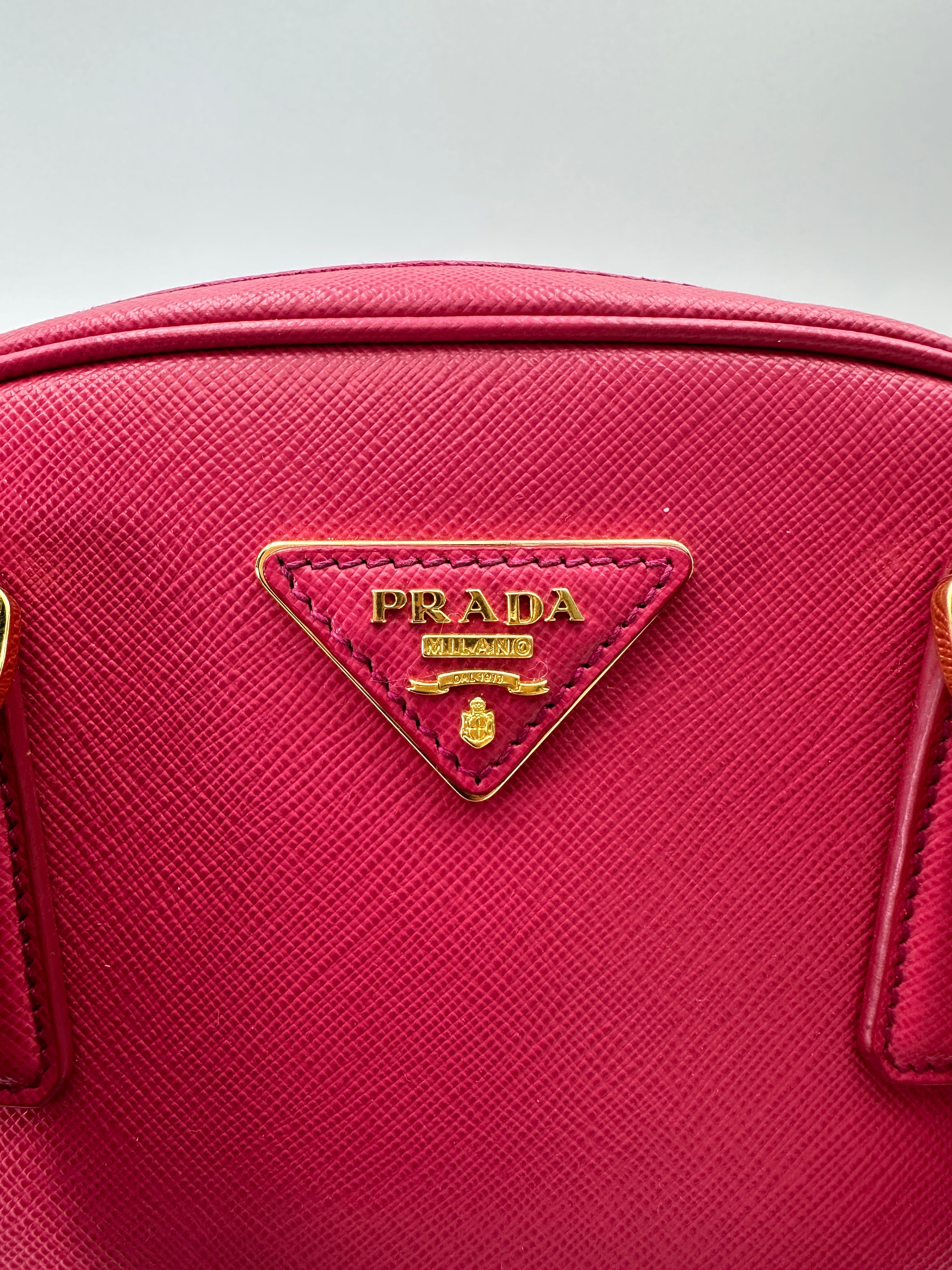 Prada Fuchsia Black Saffiano Leather Handle Bag PR371