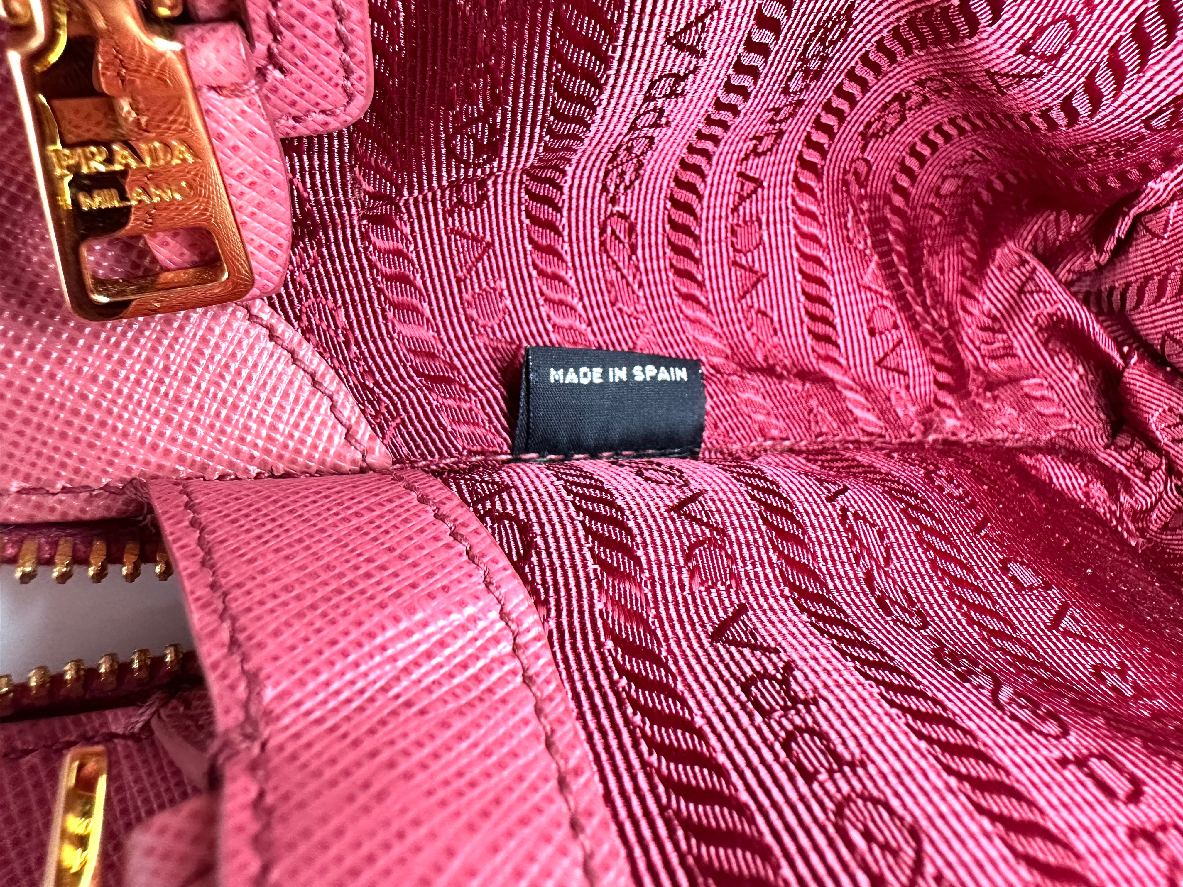 Prada Promenade Pink Saffiano Leather Handle Bag PR372