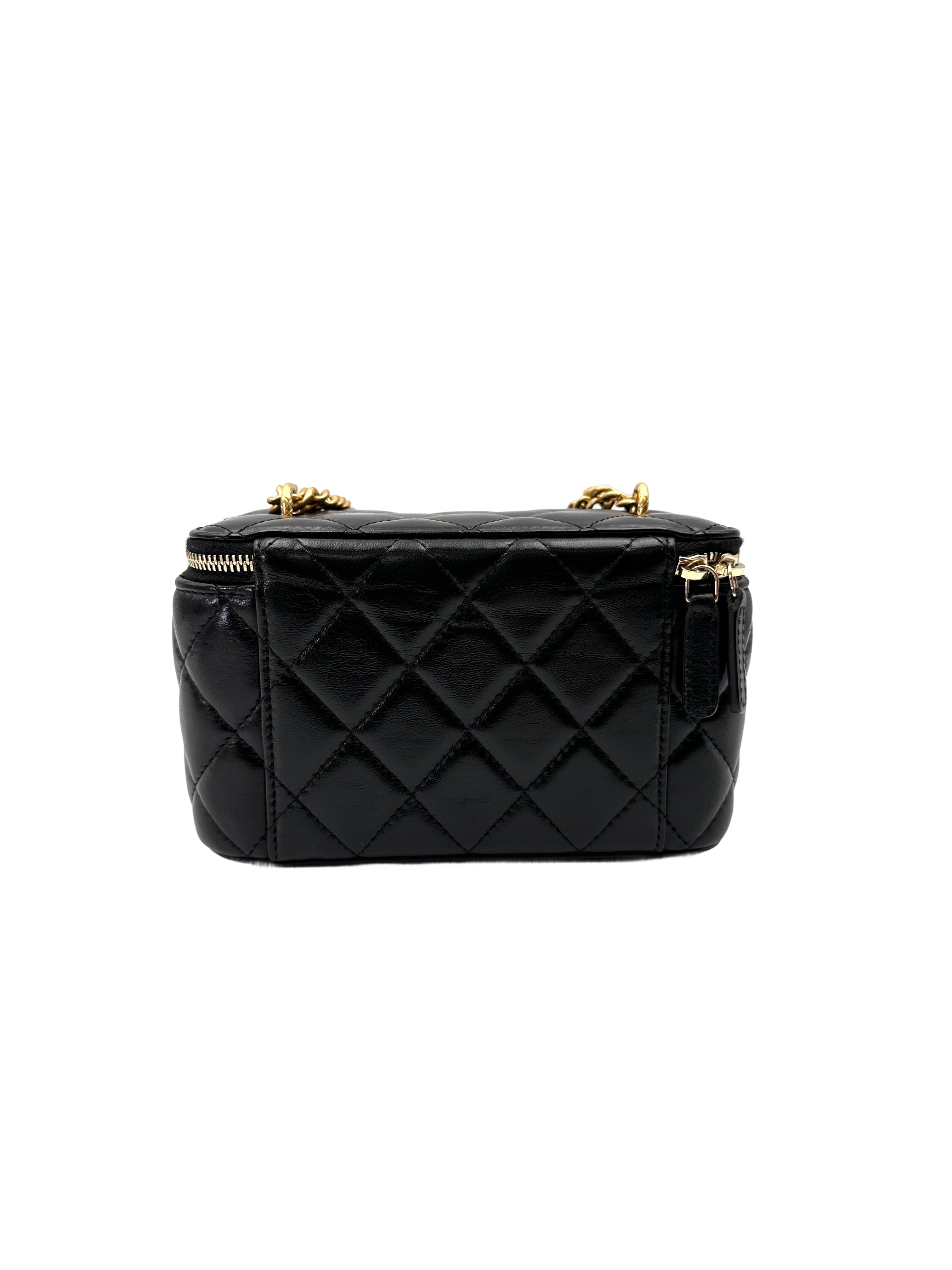Chanel Black Quilted Lambskin Vanity Case With Gold Hardware(N1***86) CC1999