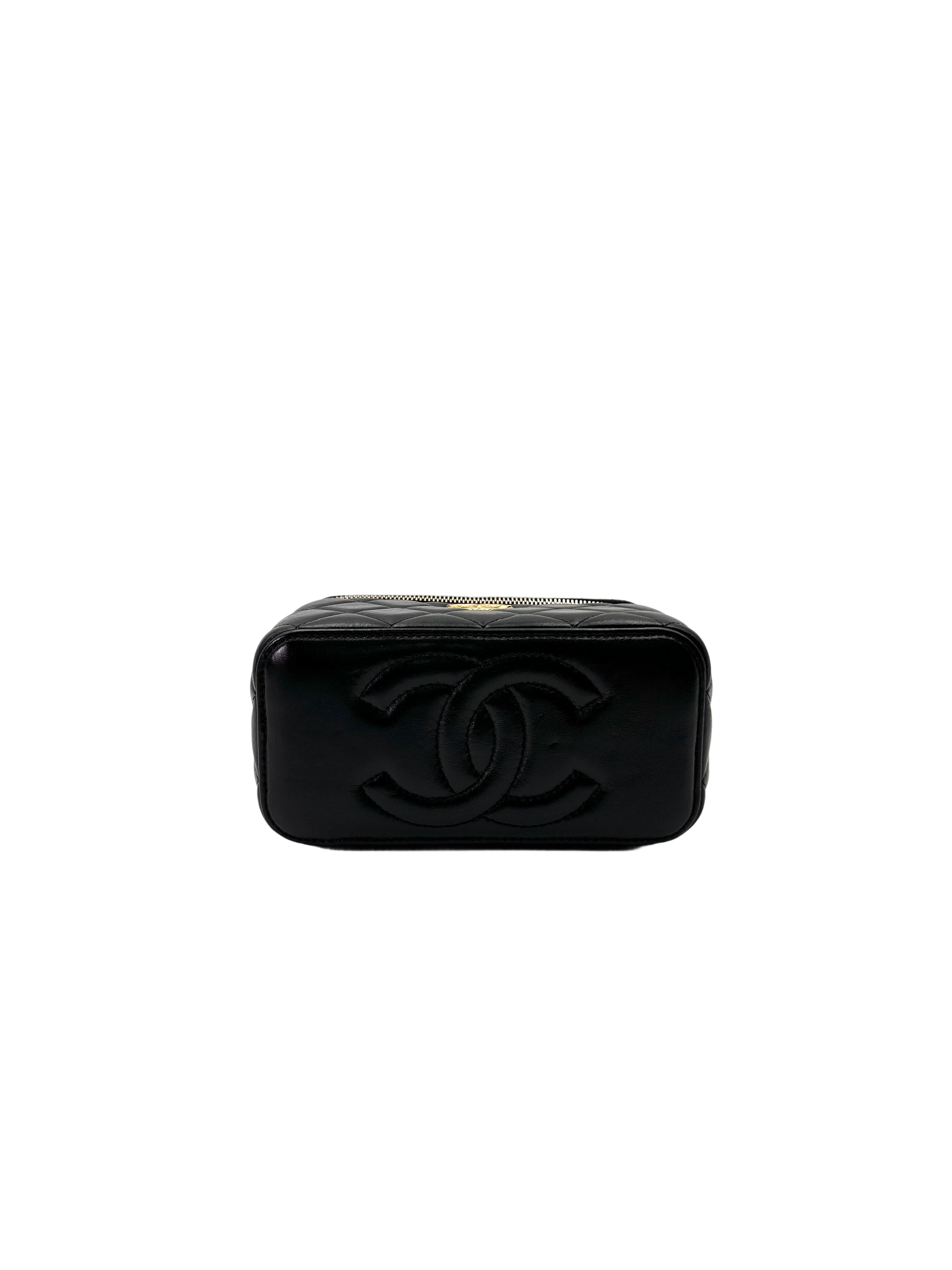 Chanel Black Quilted Lambskin Vanity Case With Gold Hardware(N1***86) CC1999