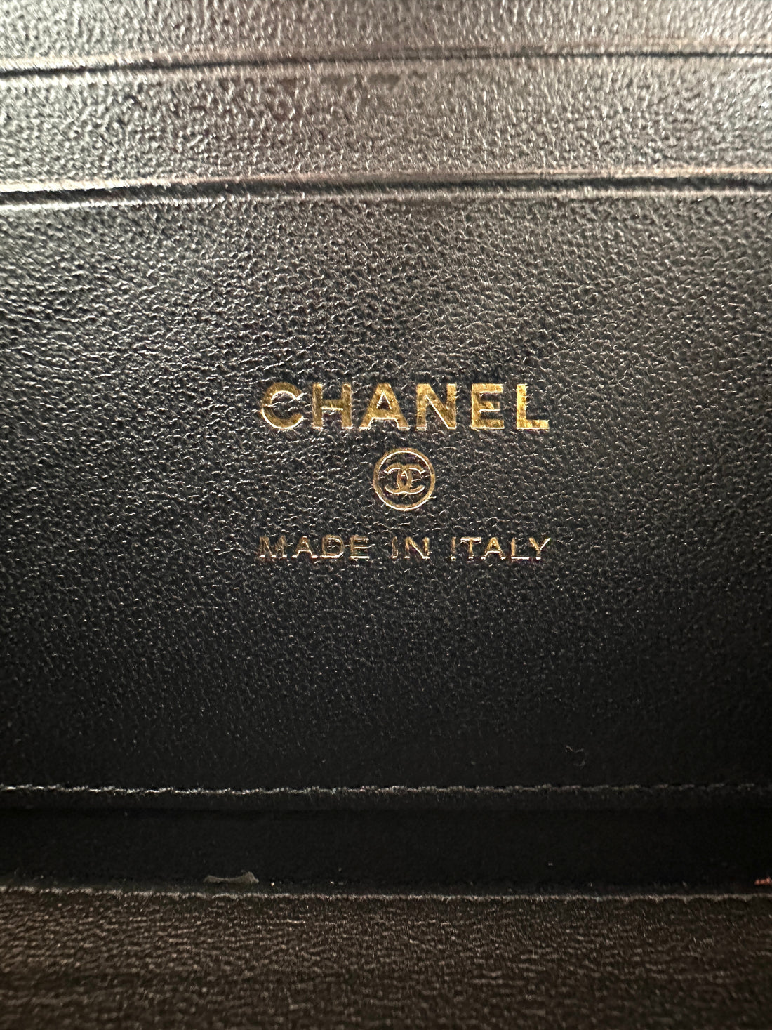 Chanel Black Quilted Lambskin Vanity Case With Gold Hardware(N1***86) CC1999