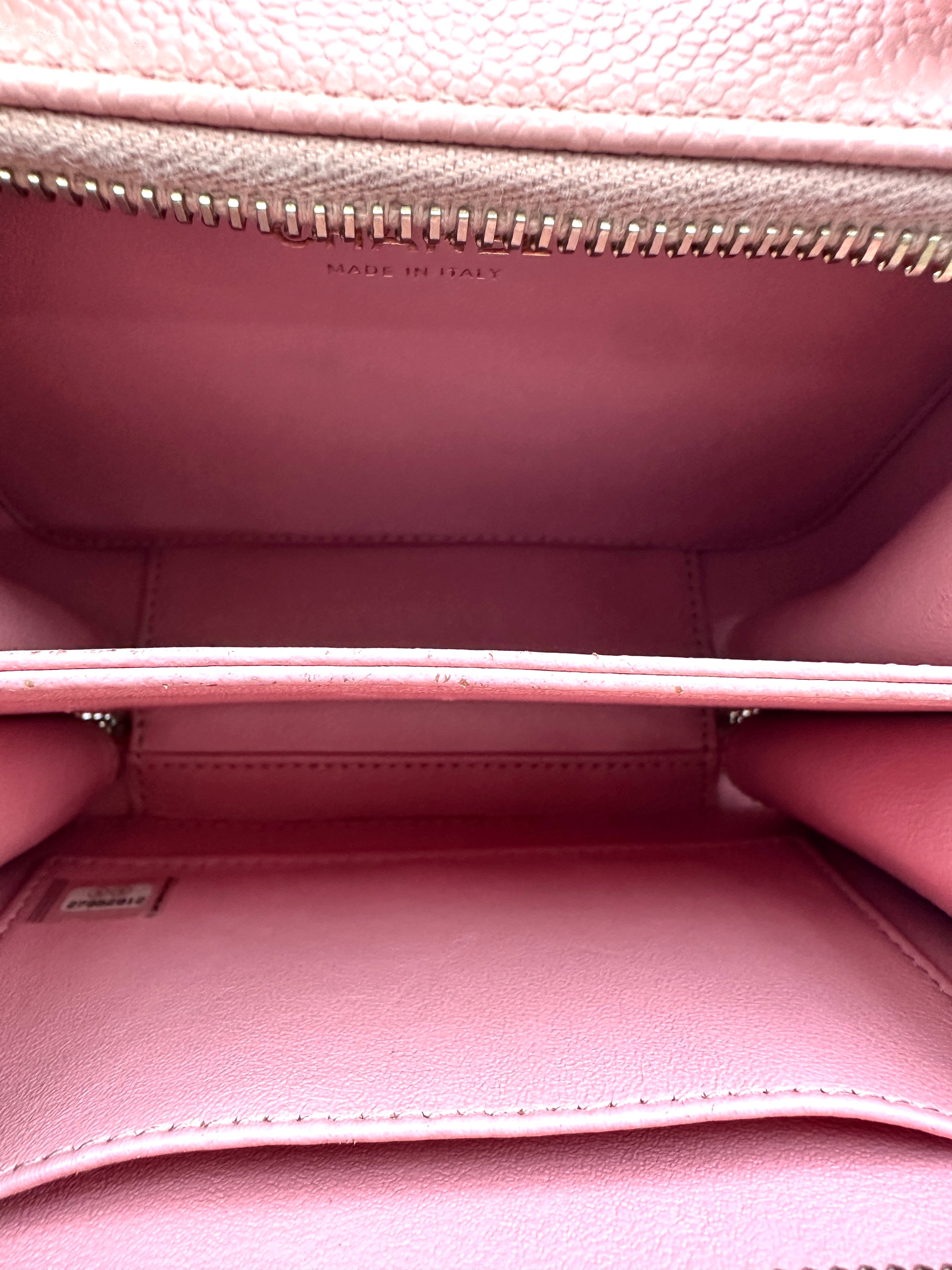 Chanel CC Filigree Pink Quilted Leather Vanity Case(27***12) IRIS230