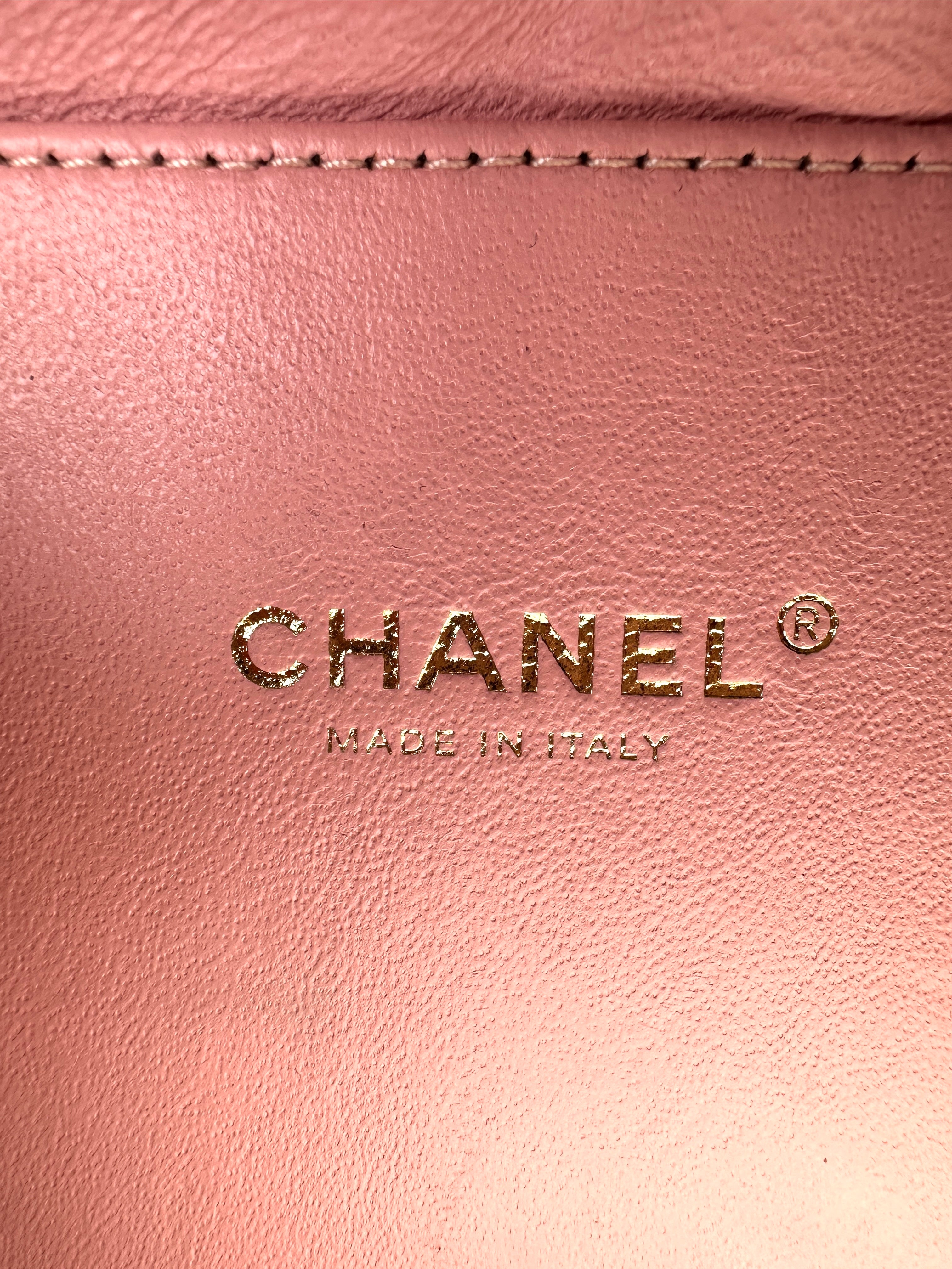 Chanel CC Filigree Pink Quilted Leather Vanity Case(27***12) IRIS230