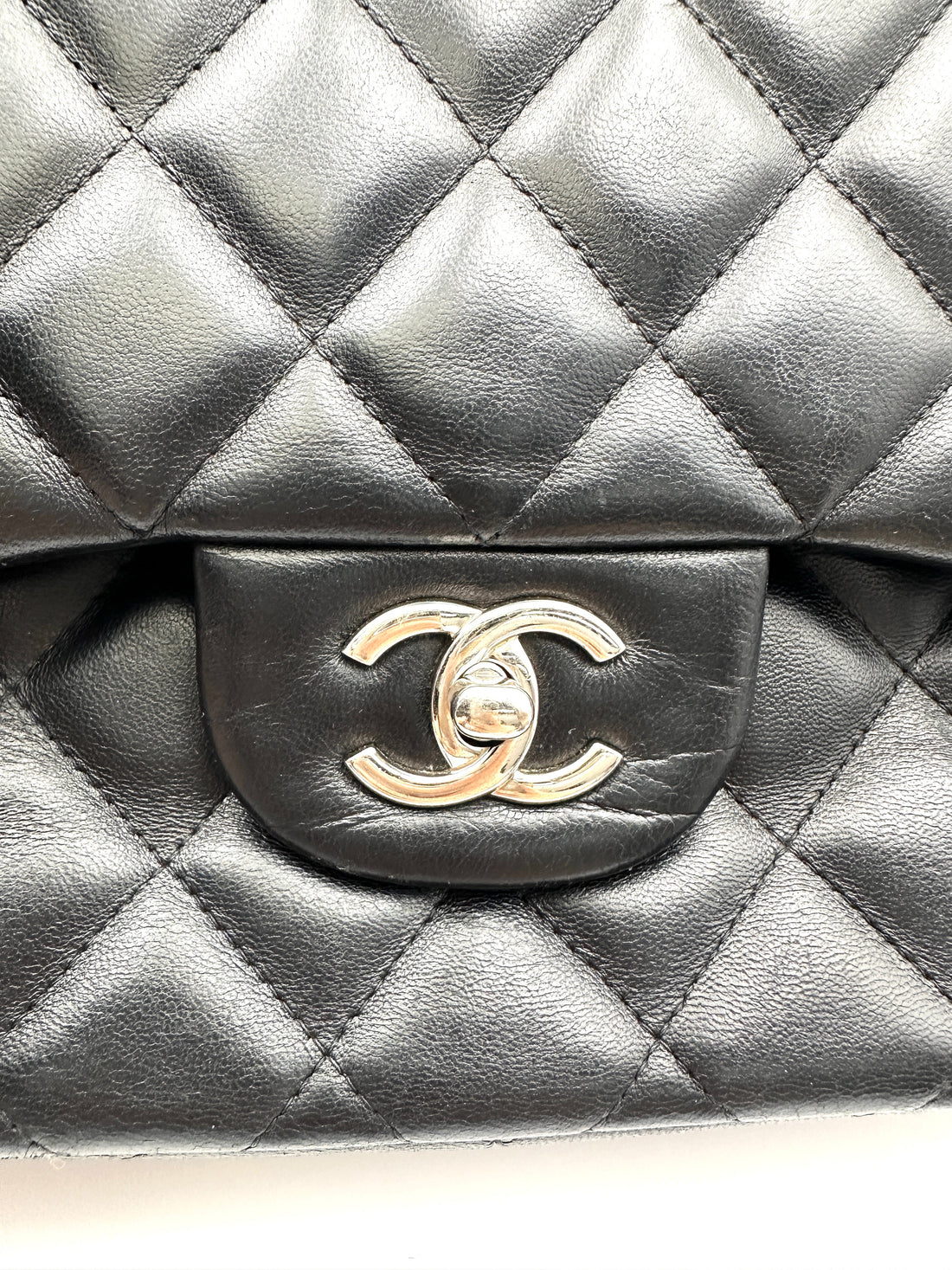 Chanel Classic Flap Black Quilted Leather Medium Size Flap Bag With Silver Buckle(18***39) CC2000