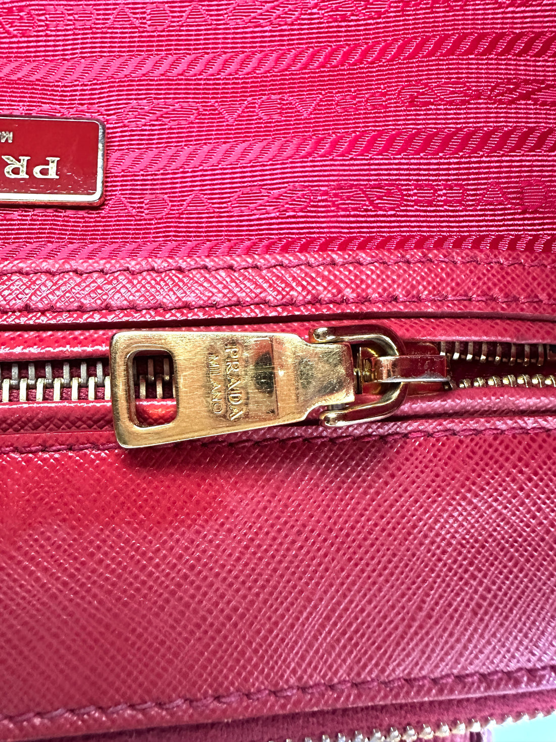 Prada Galleria Red Saffiano Leather Handle Bag PR370