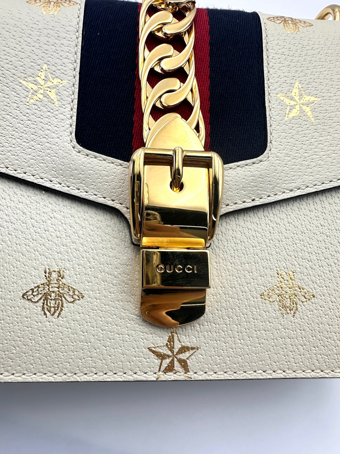 Gucci Sylvie Bee Star White Leather Shoulder Bag GG1081