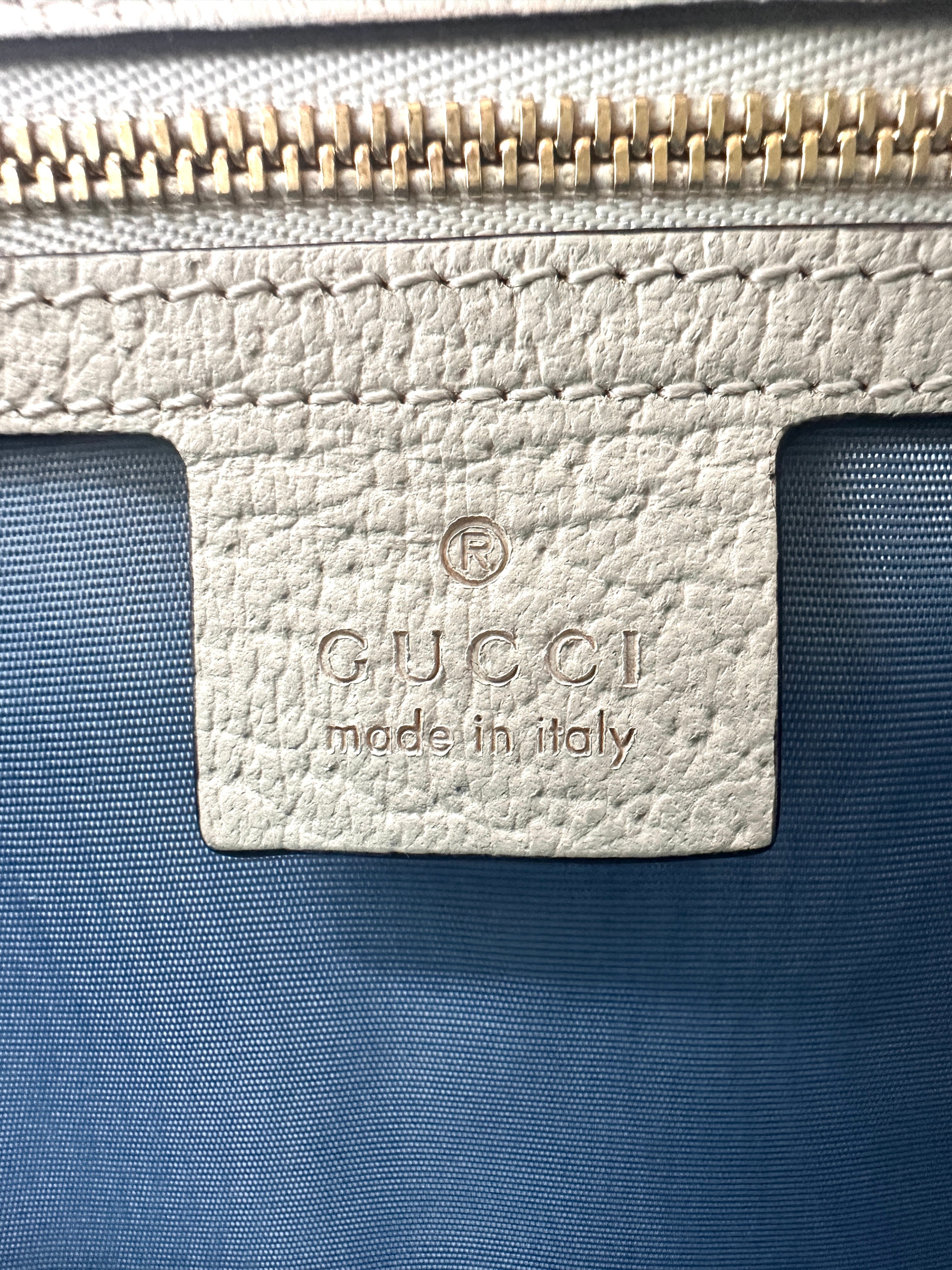 Gucci Sylvie Bee Star White Leather Shoulder Bag GG1081