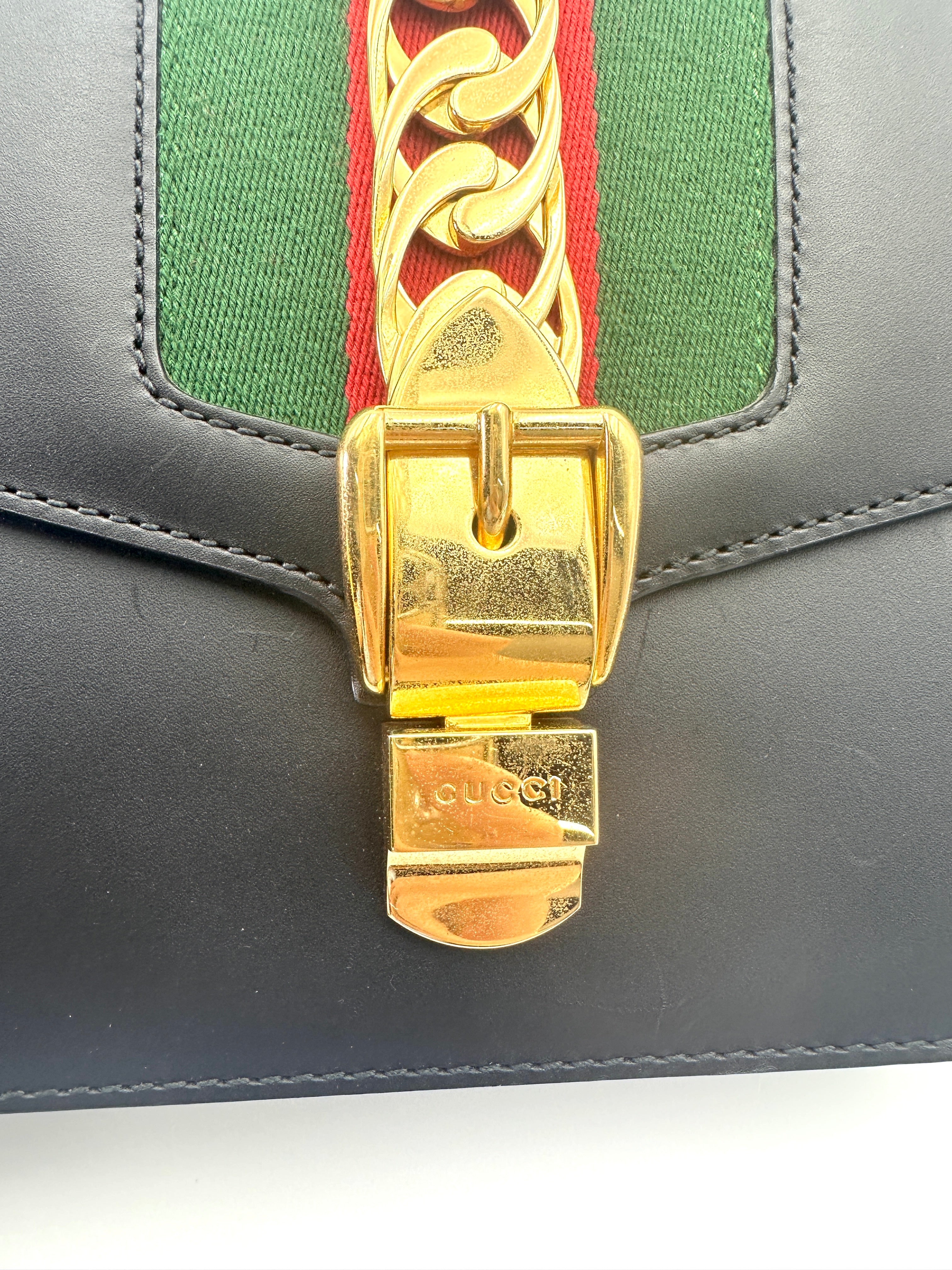 Gucci Sylvie Black Leather Medium Size Shoulder Bag GG1084