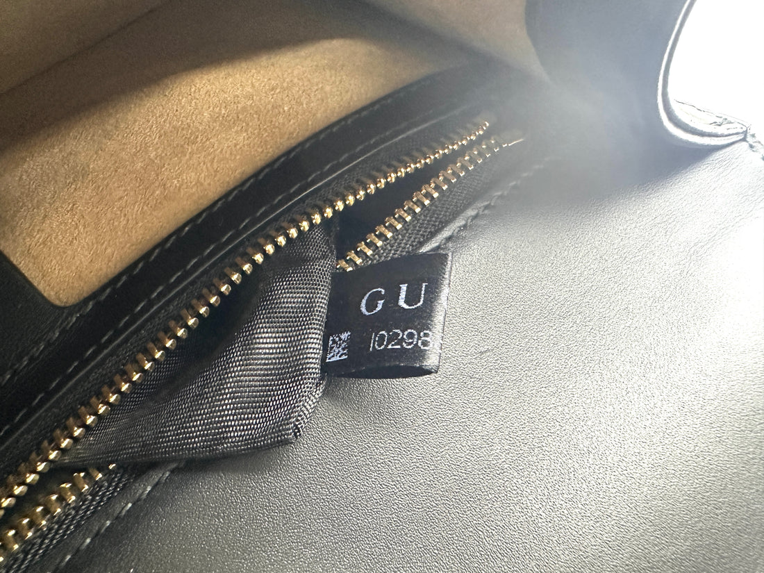 Gucci Sylvie Black Leather Medium Size Shoulder Bag GG1084