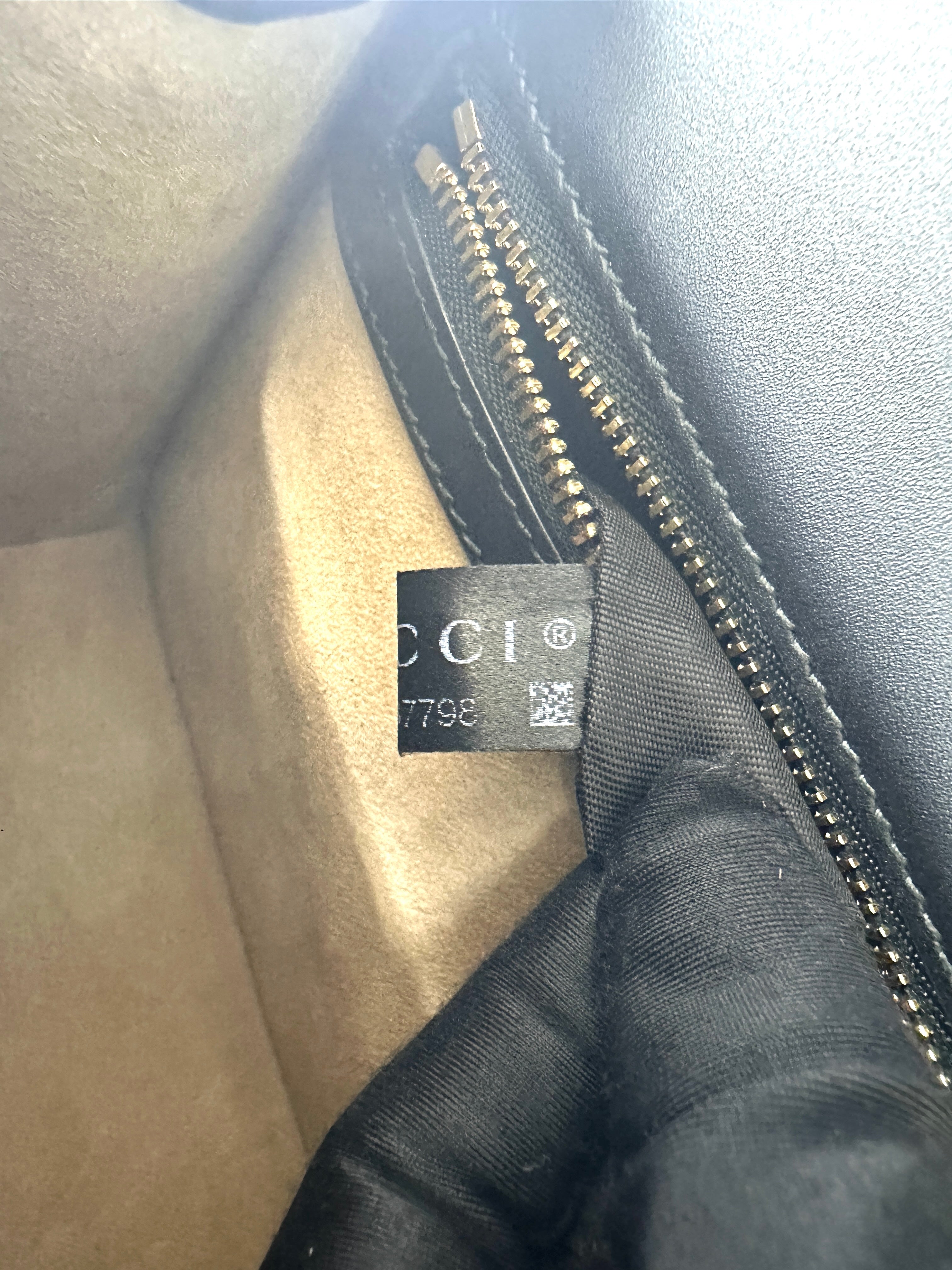 Gucci Sylvie Black Leather Medium Size Shoulder Bag GG1084